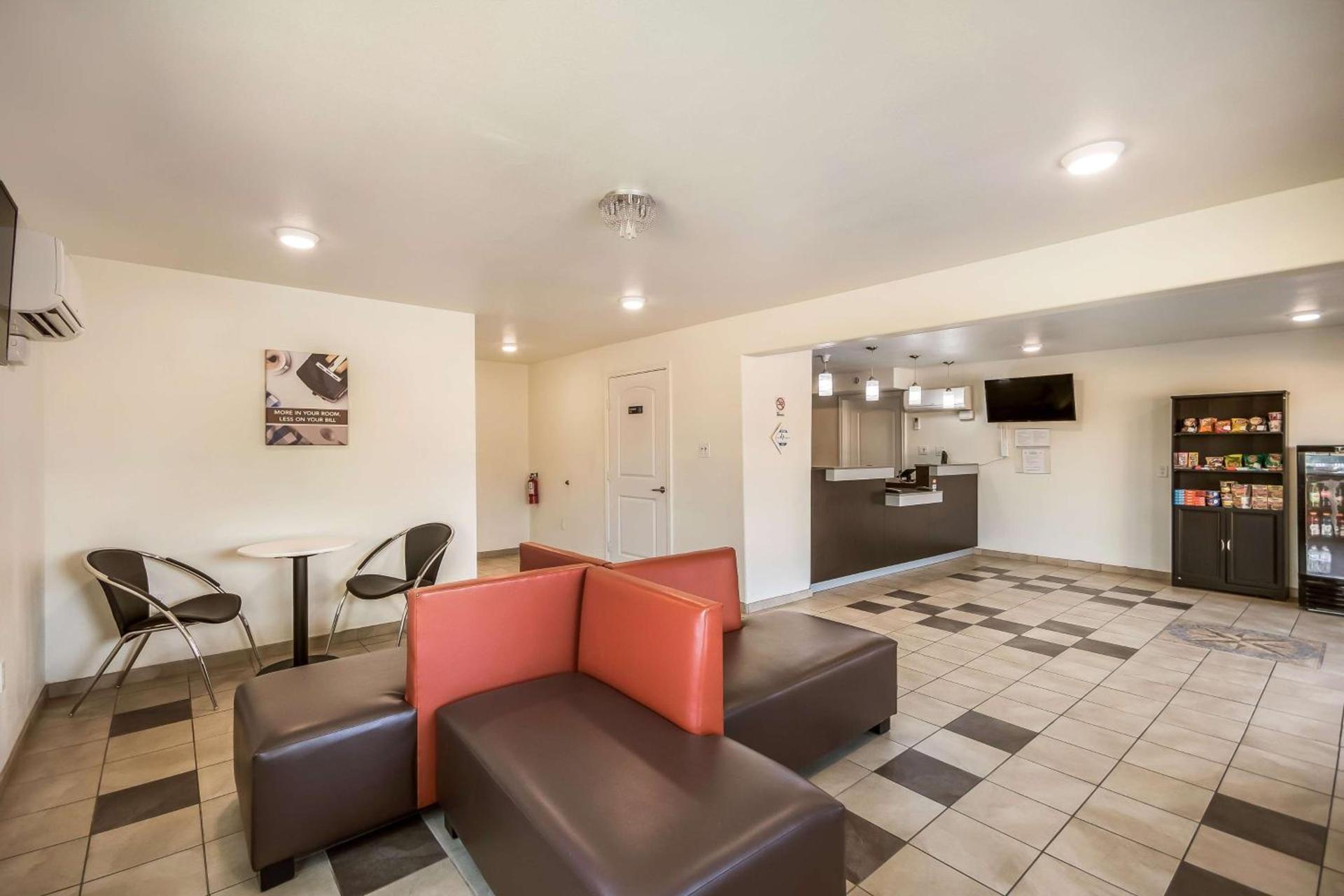 Studio 6-Huntsville, TX photo 25