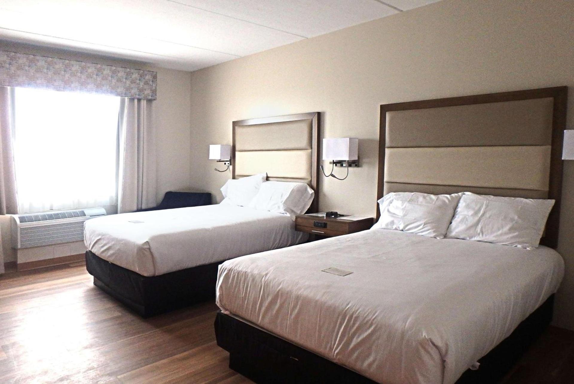 Wyndham Garden State College photo 20
