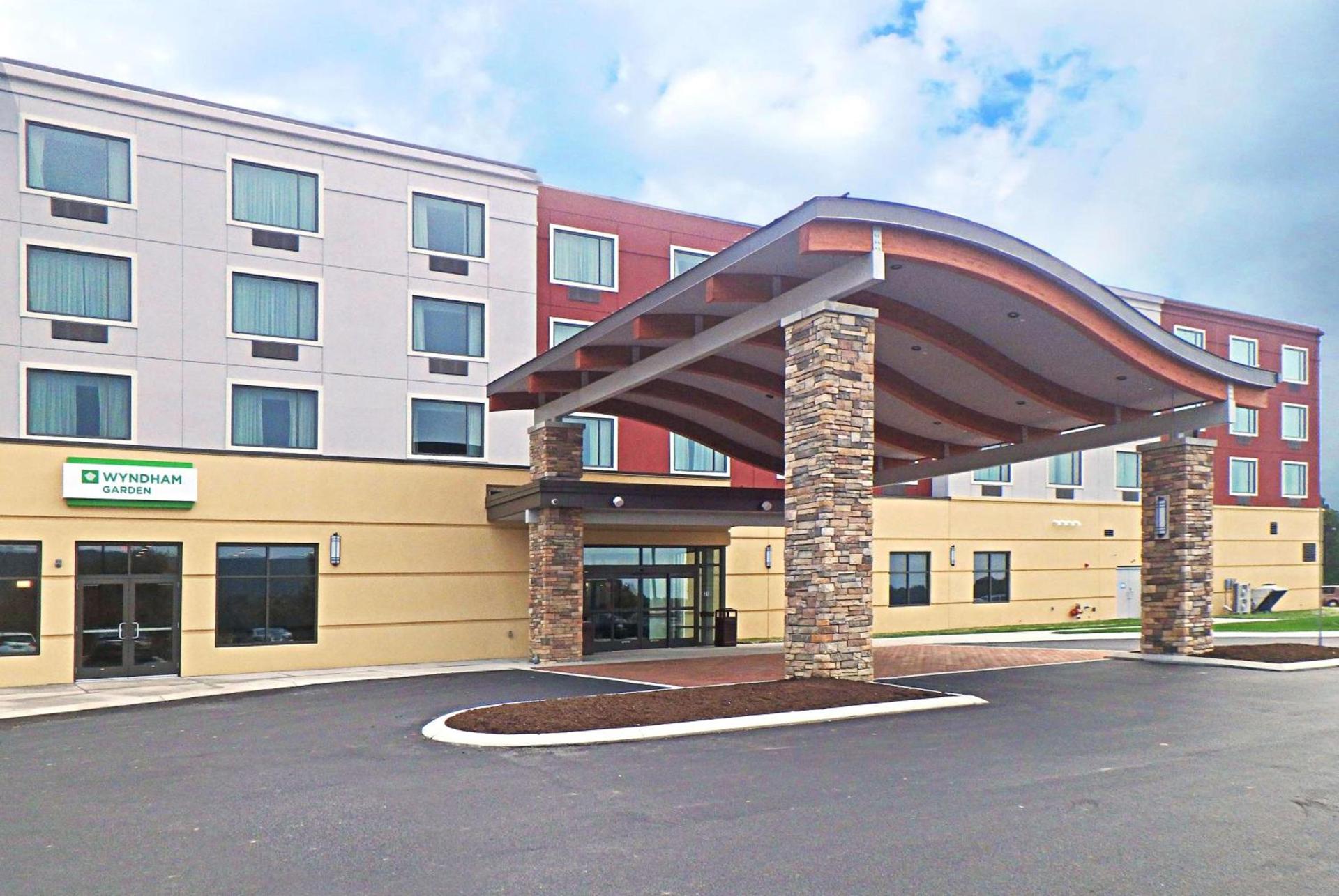 Wyndham Garden State College photo 14