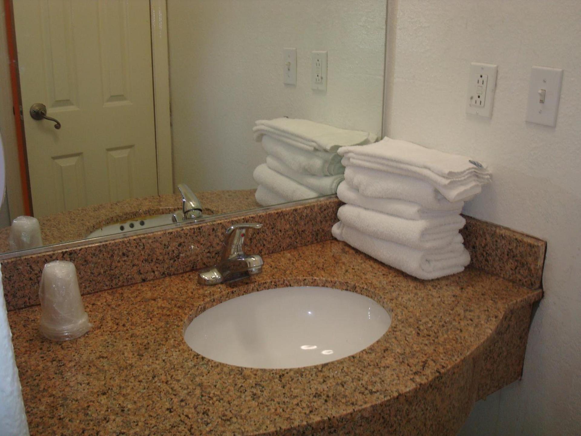 Travel Inn photo 13