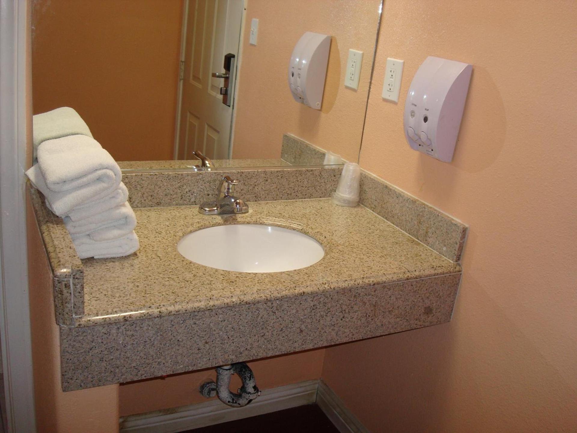 Travel Inn photo 12