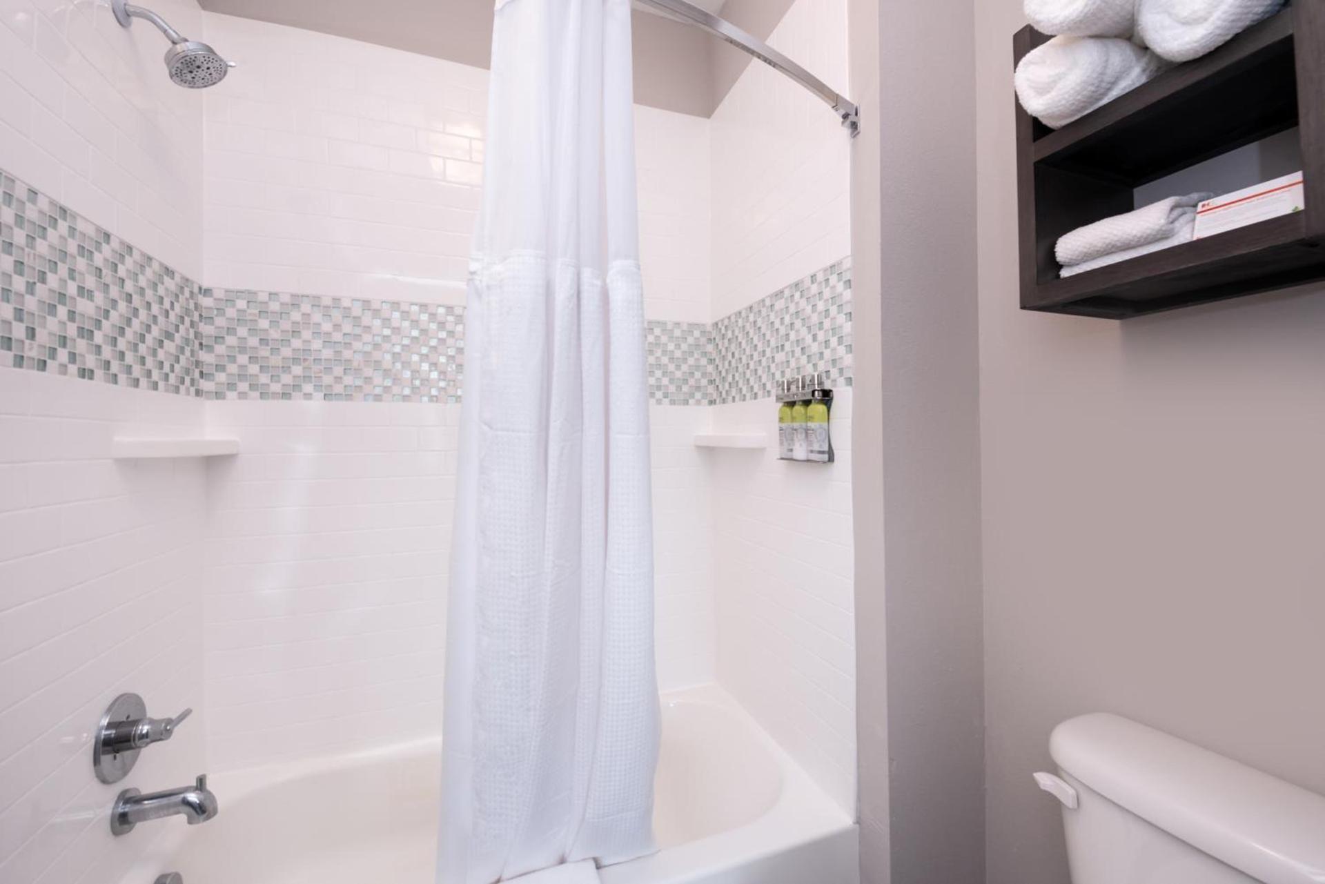 Staybridge Suites - Lake Charles by IHG photo 2