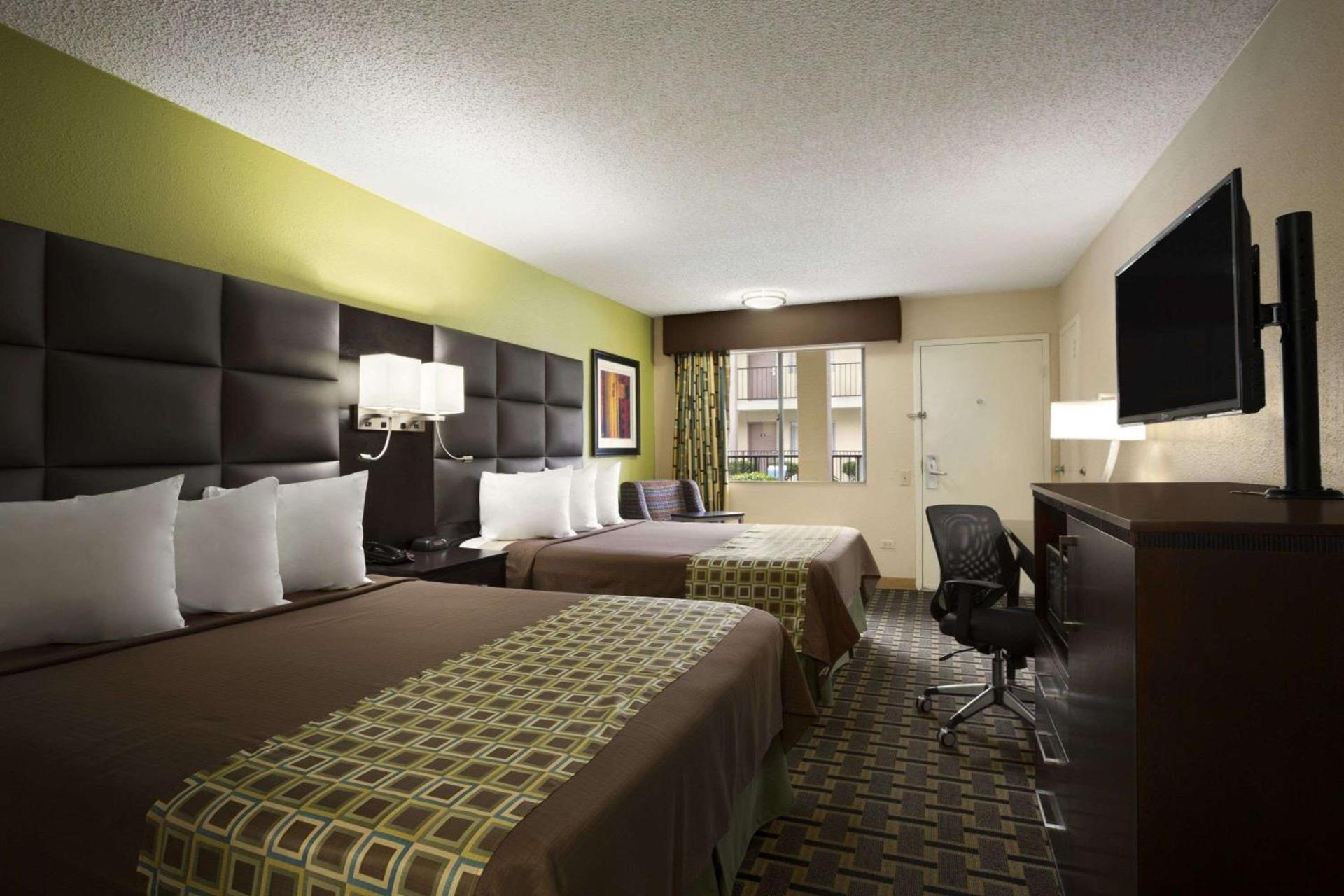 Days Inn by Wyndham Dallas Irving photo 6