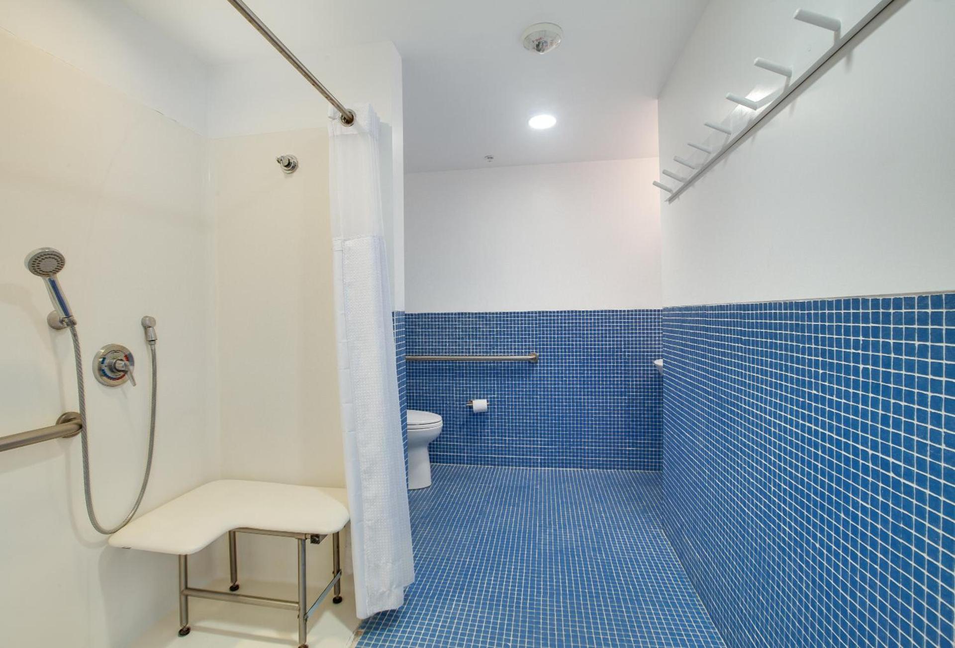 Venice Breeze Suites photo 43