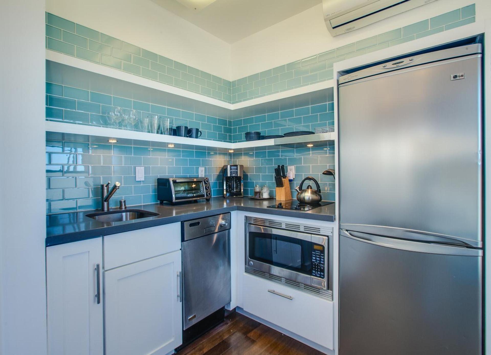 Venice Breeze Suites photo 37