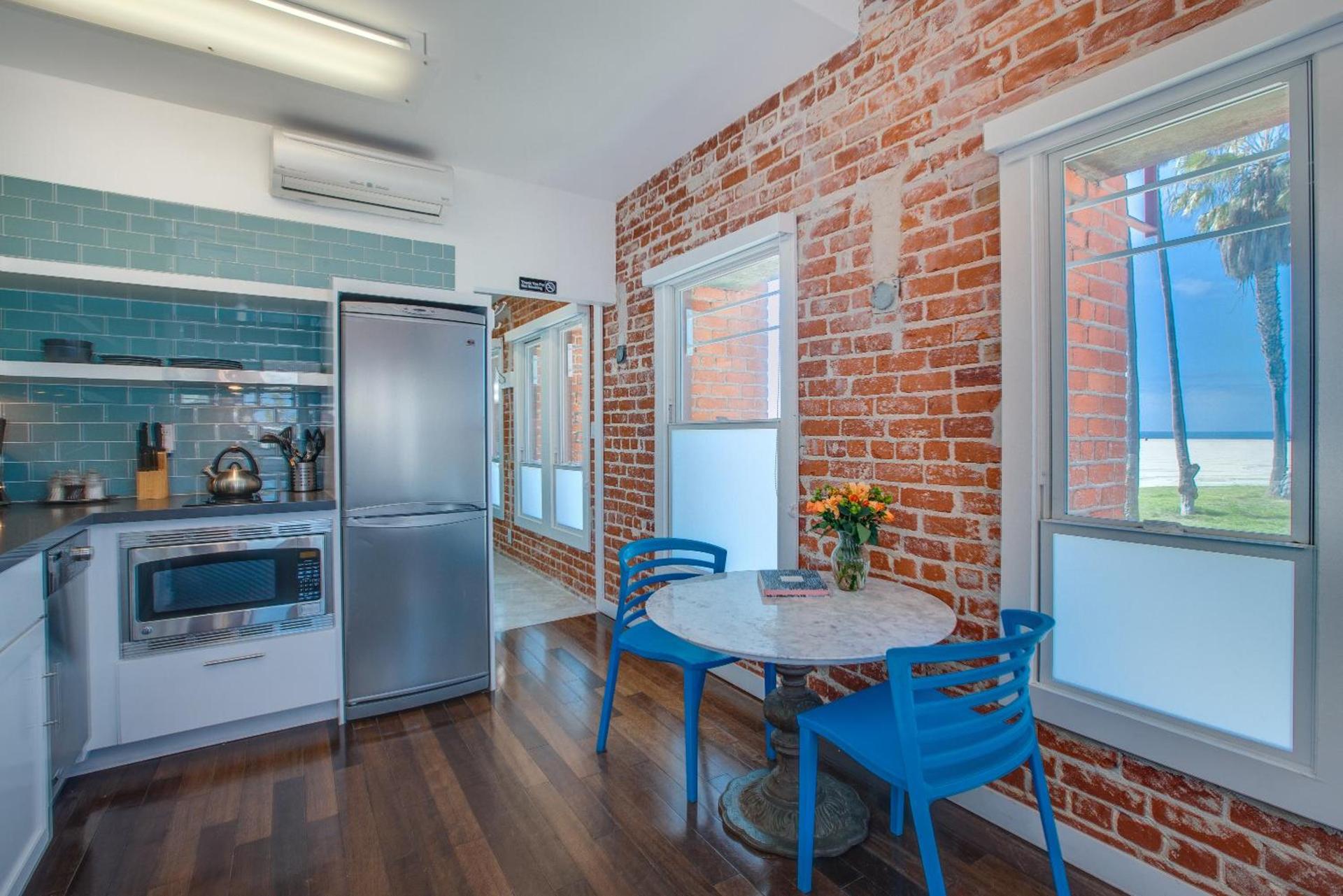 Venice Breeze Suites photo 38