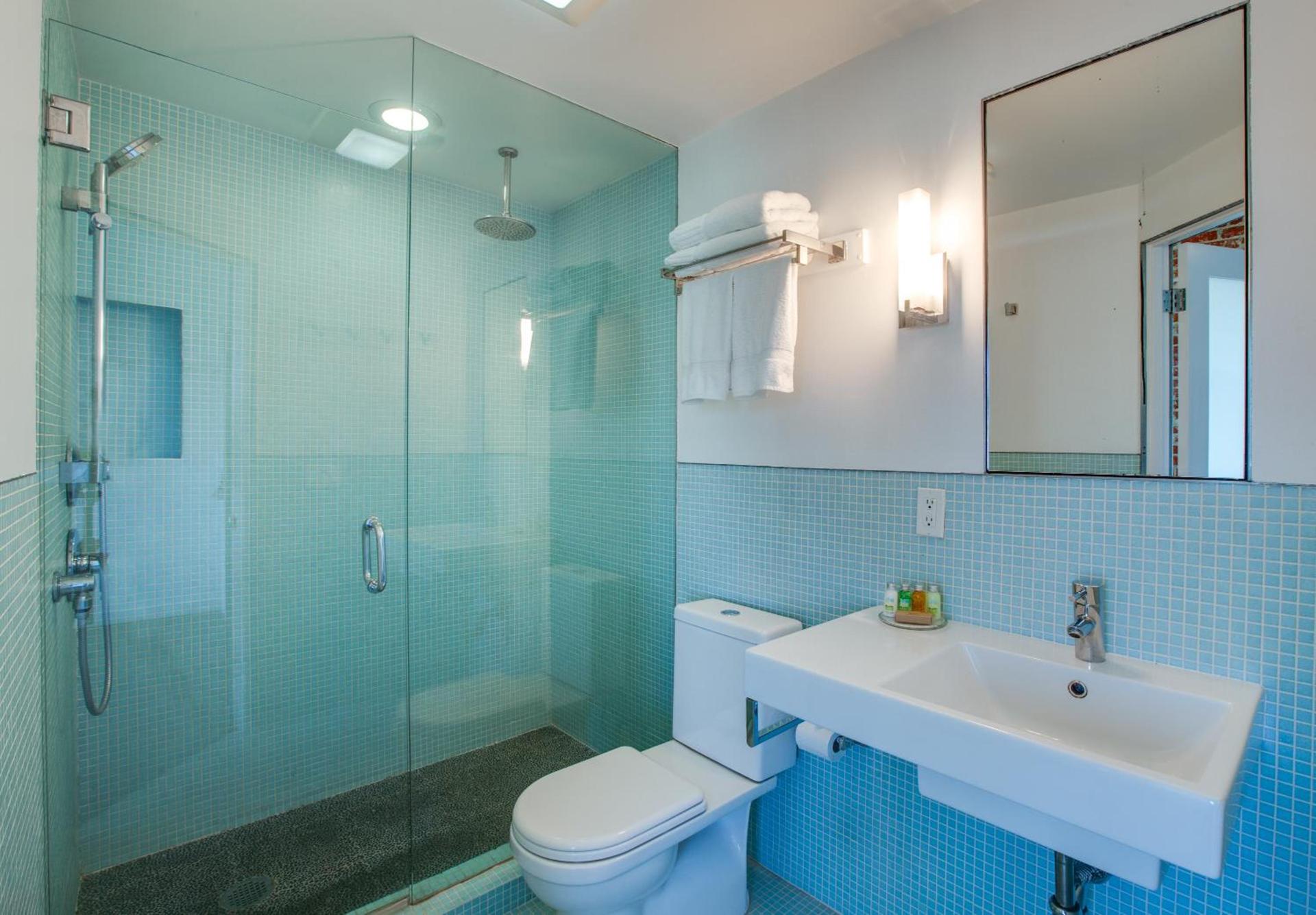 Venice Breeze Suites photo 29
