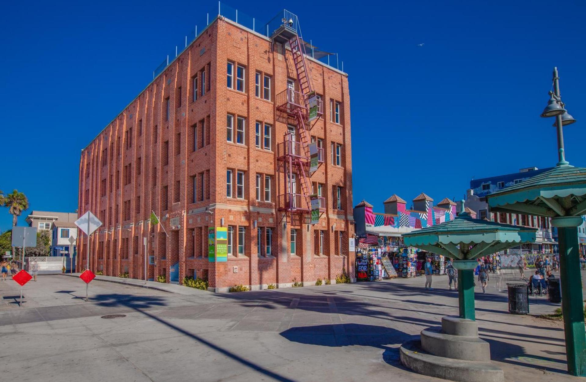 Venice Breeze Suites photo 11