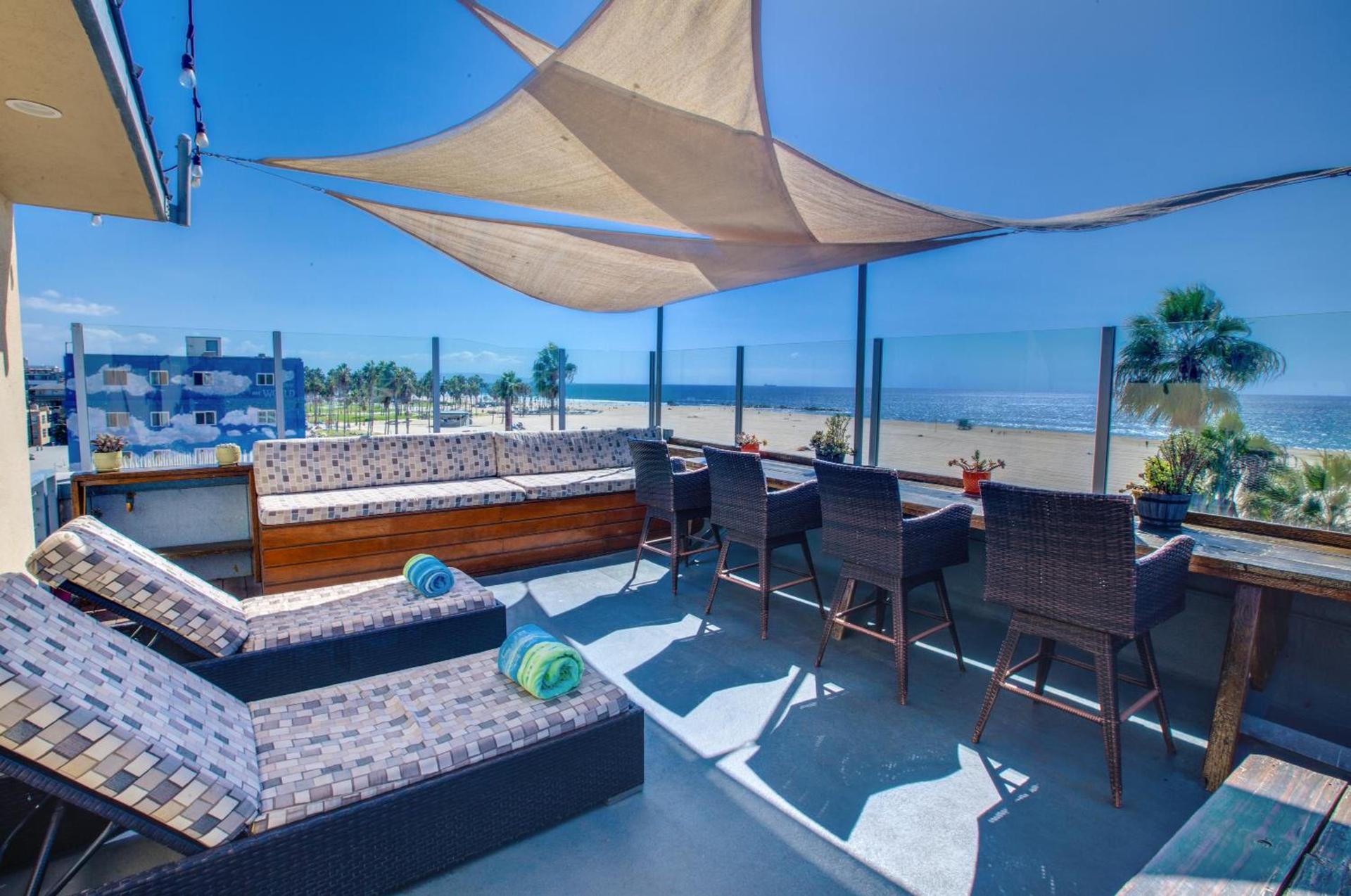 Venice Breeze Suites photo 2