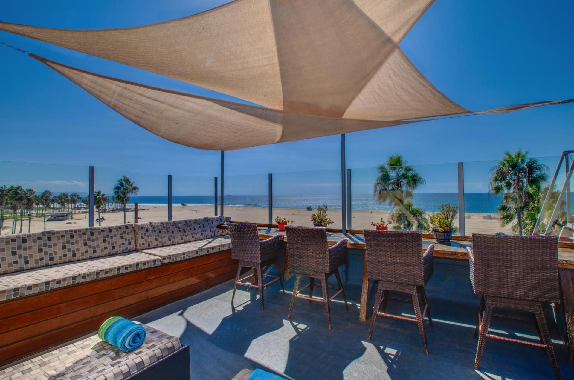 Venice Breeze Suites photo 5