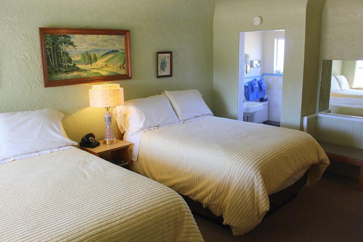 Blue Swallow Motel photo 19