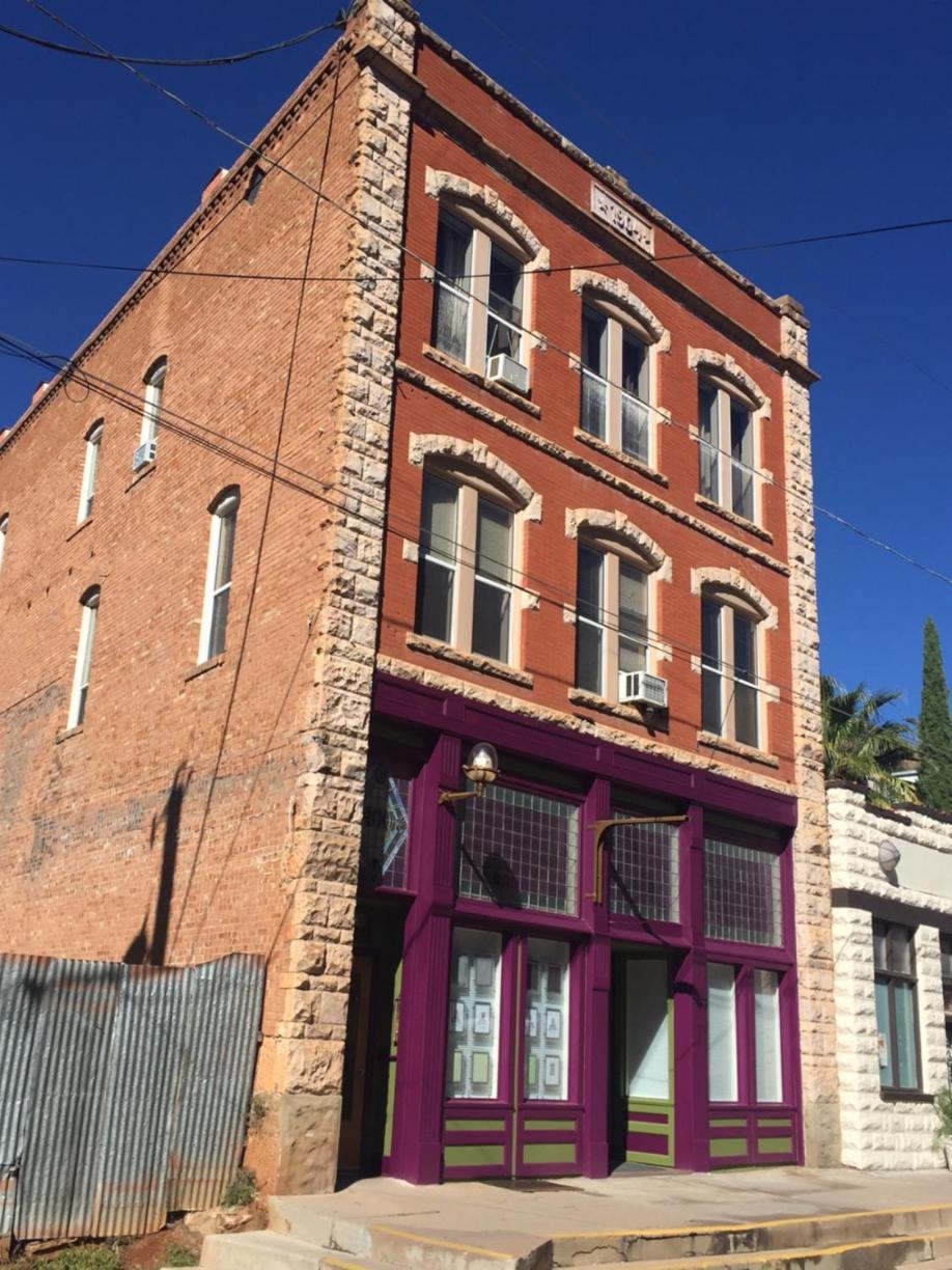 Bisbee Brownstone Suites photo 38
