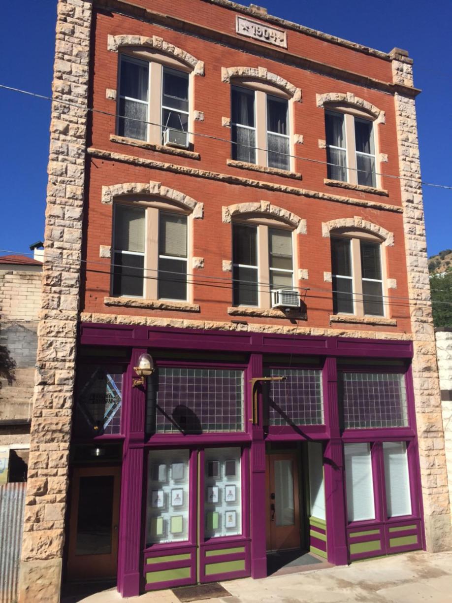 Bisbee Brownstone Suites photo 30