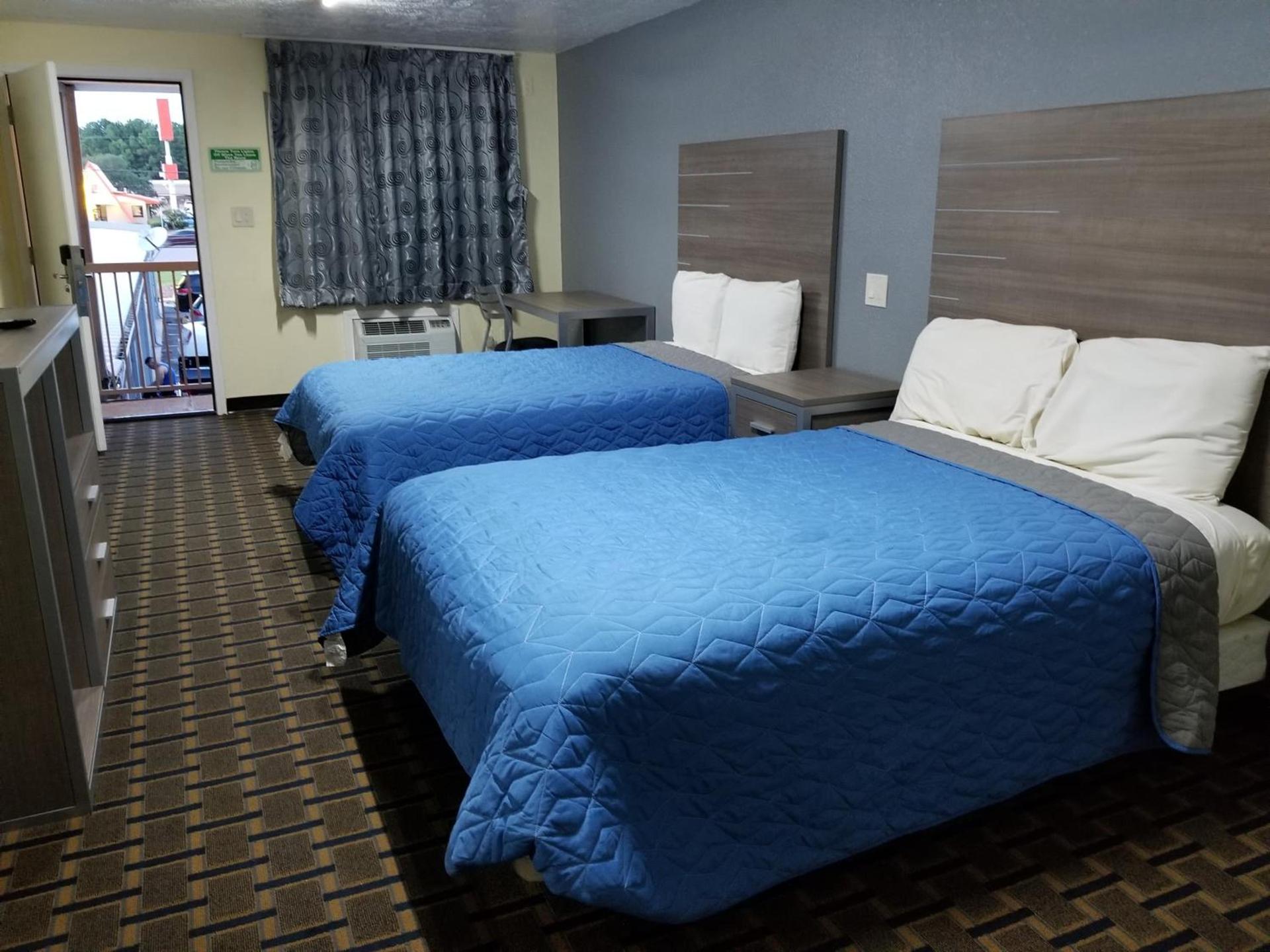 Ameristay Inn & Suites photo 2