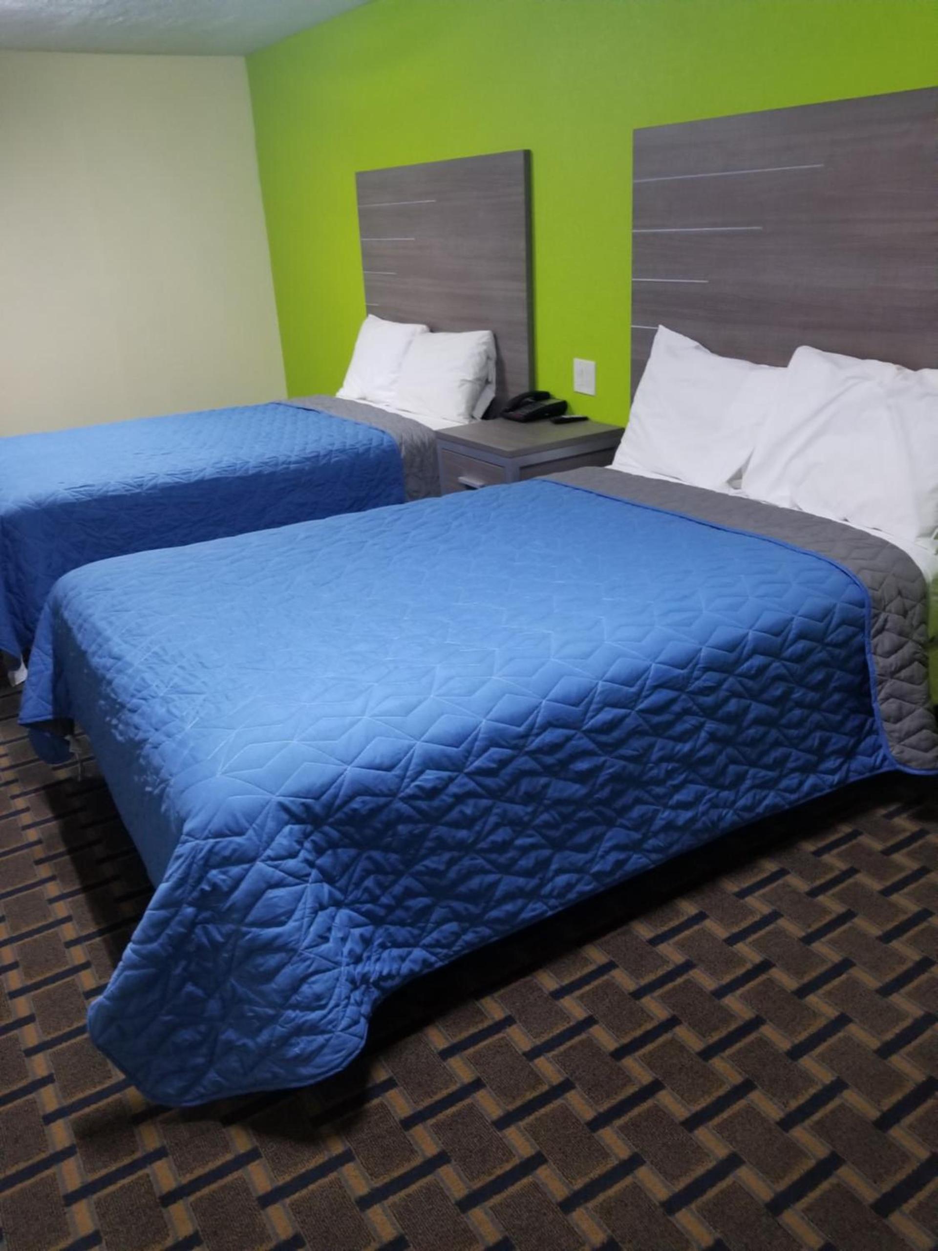 Ameristay Inn & Suites photo 4