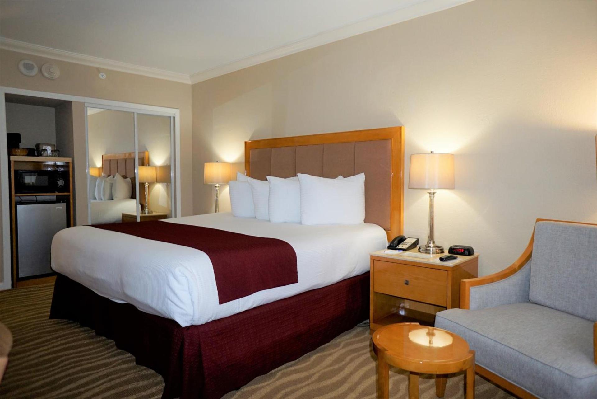 Ocean Sky Hotel & Resort photo 48