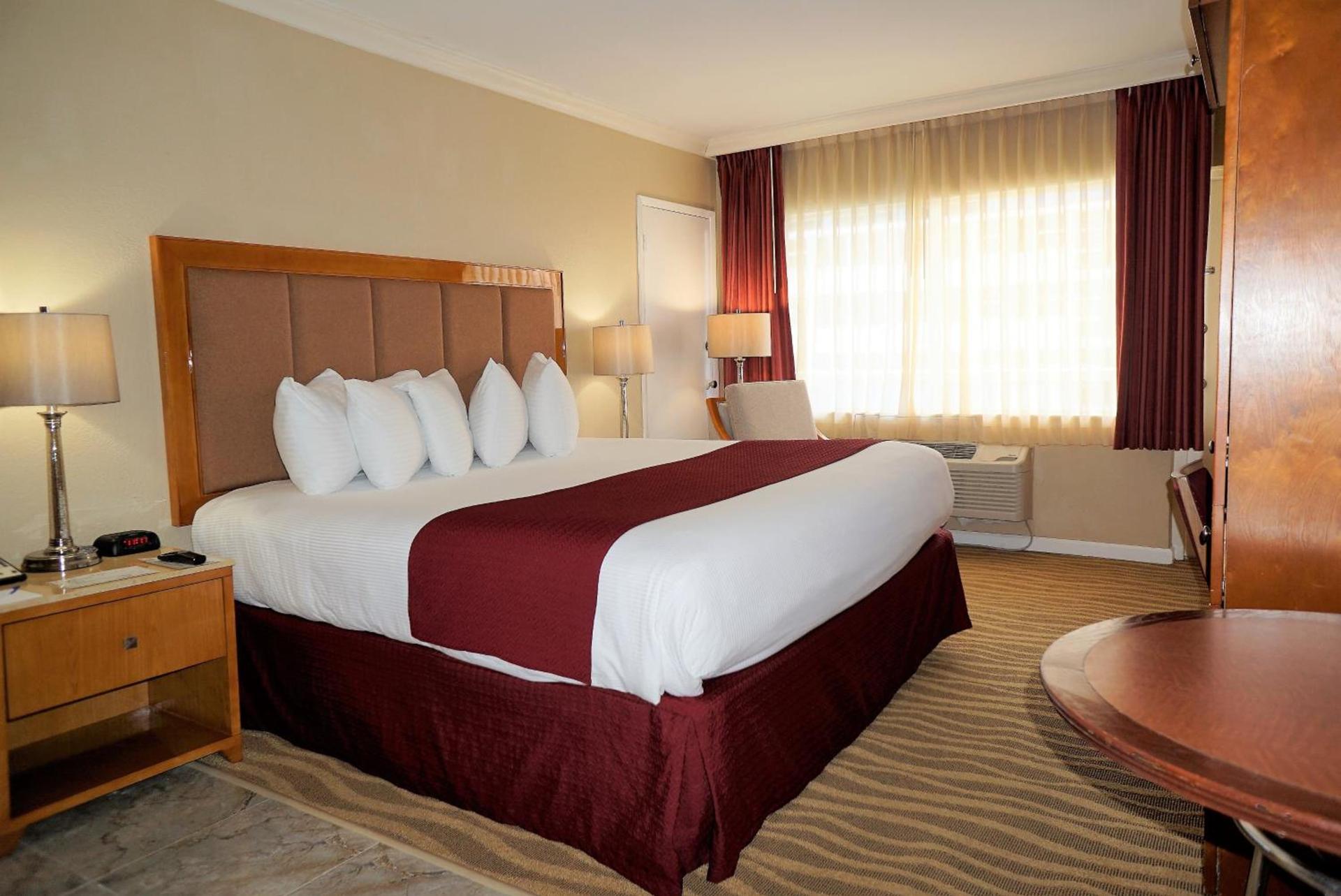 Ocean Sky Hotel & Resort photo 38