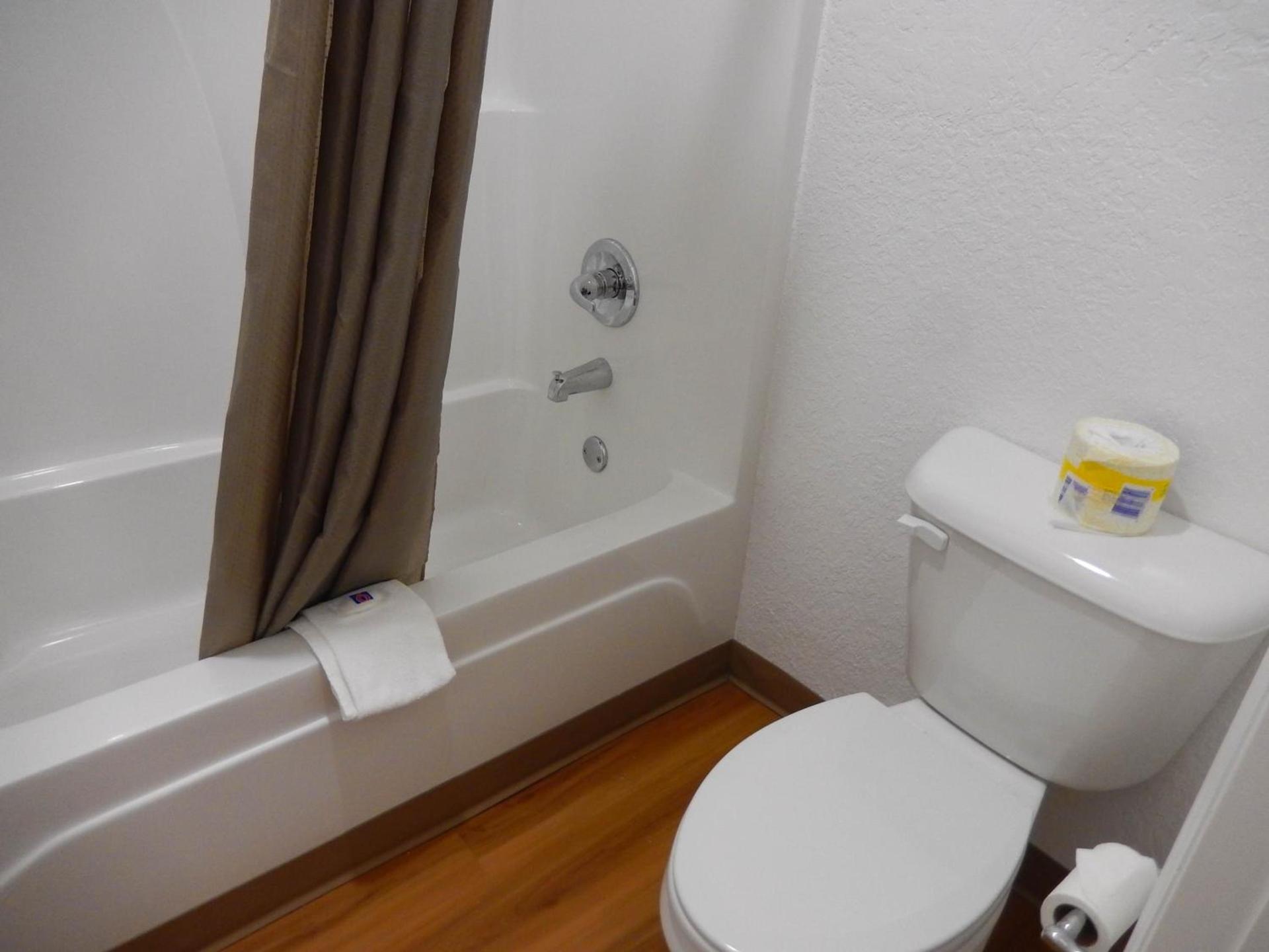 Motel 6-Moultrie, GA photo 38
