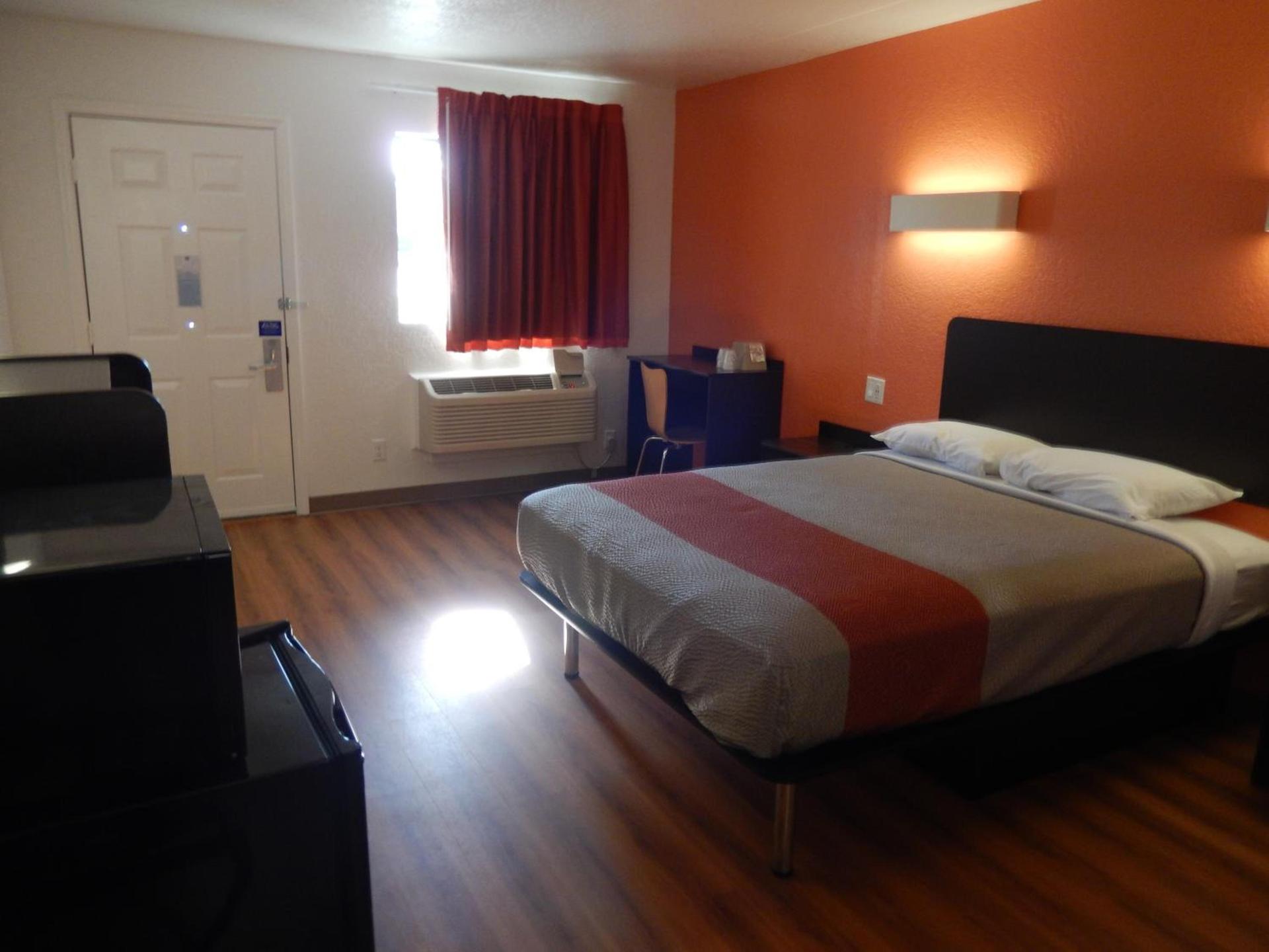Motel 6-Moultrie, GA photo 44