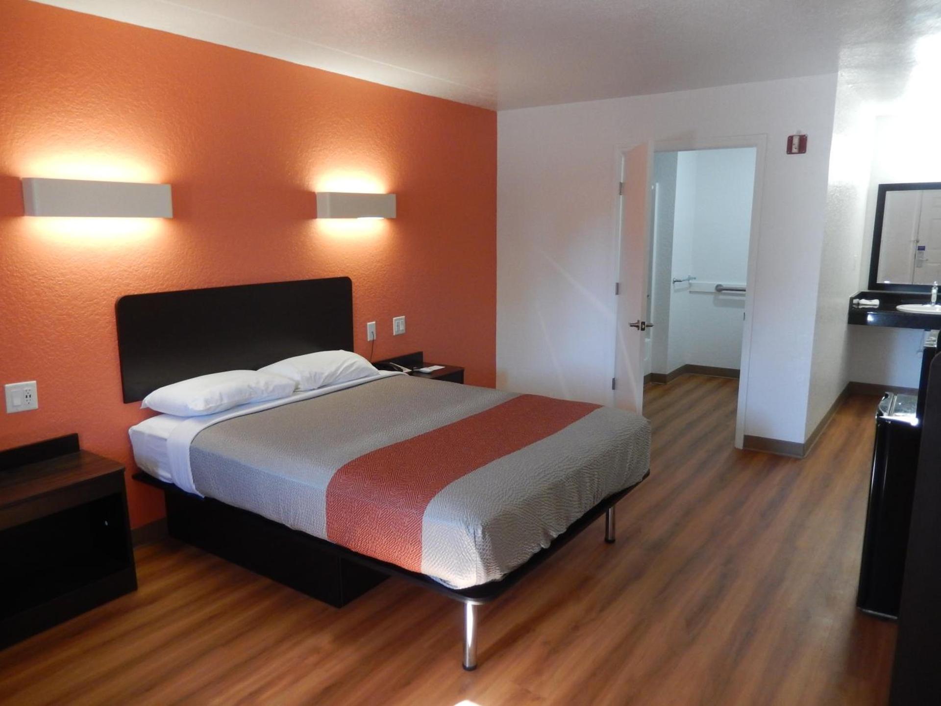 Motel 6-Moultrie, GA photo 47