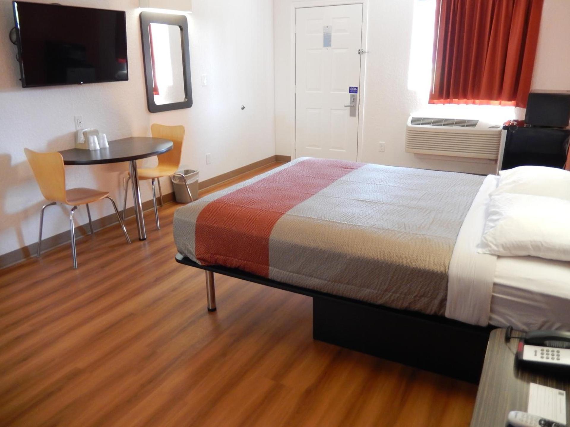 Motel 6-Moultrie, GA photo 49