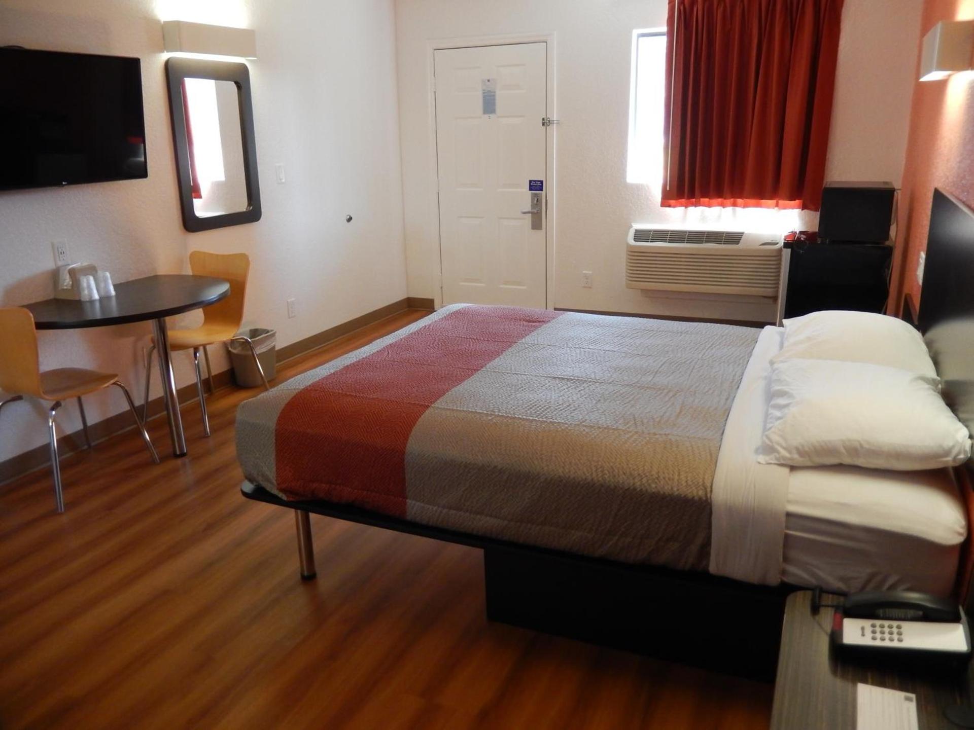Motel 6-Moultrie, GA photo 50