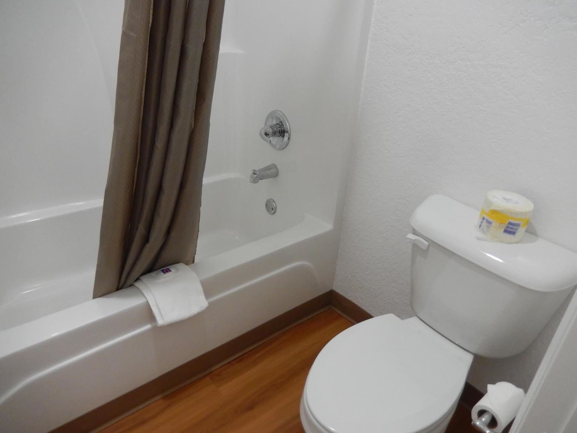 Motel 6-Moultrie, GA photo 55