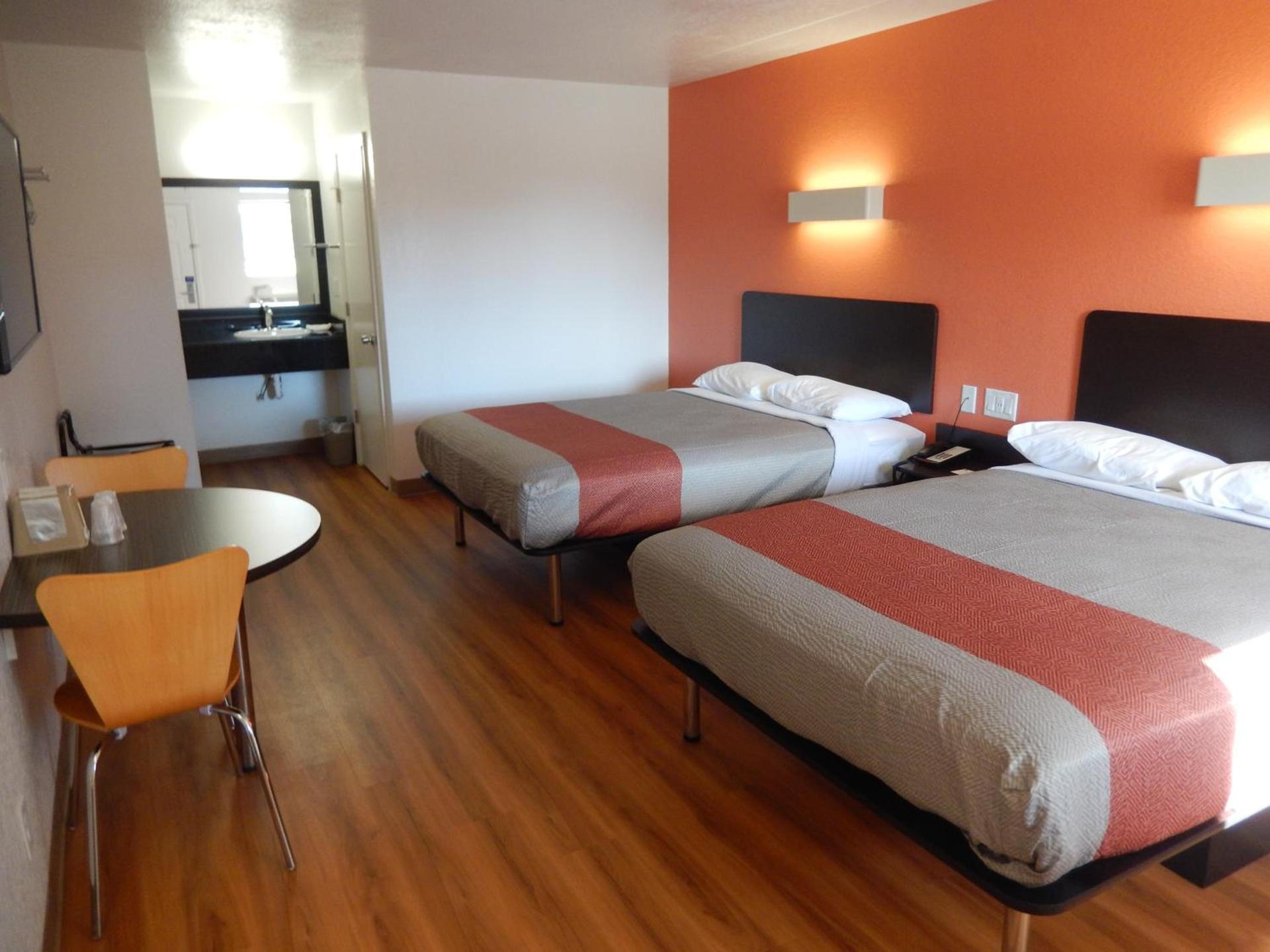 Motel 6-Moultrie, GA photo 59
