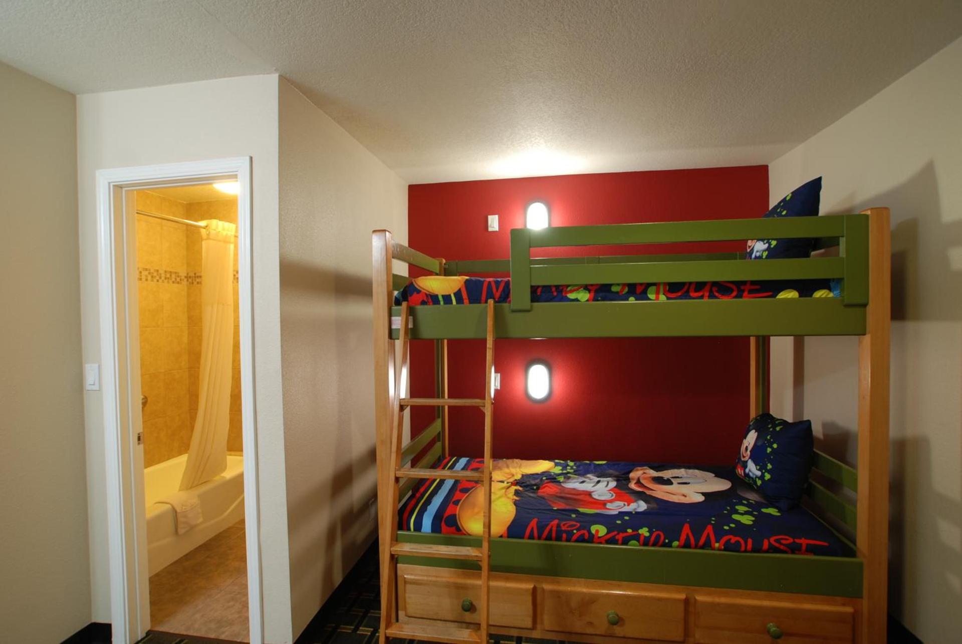 Stanford Inn & Suites Anaheim photo 17