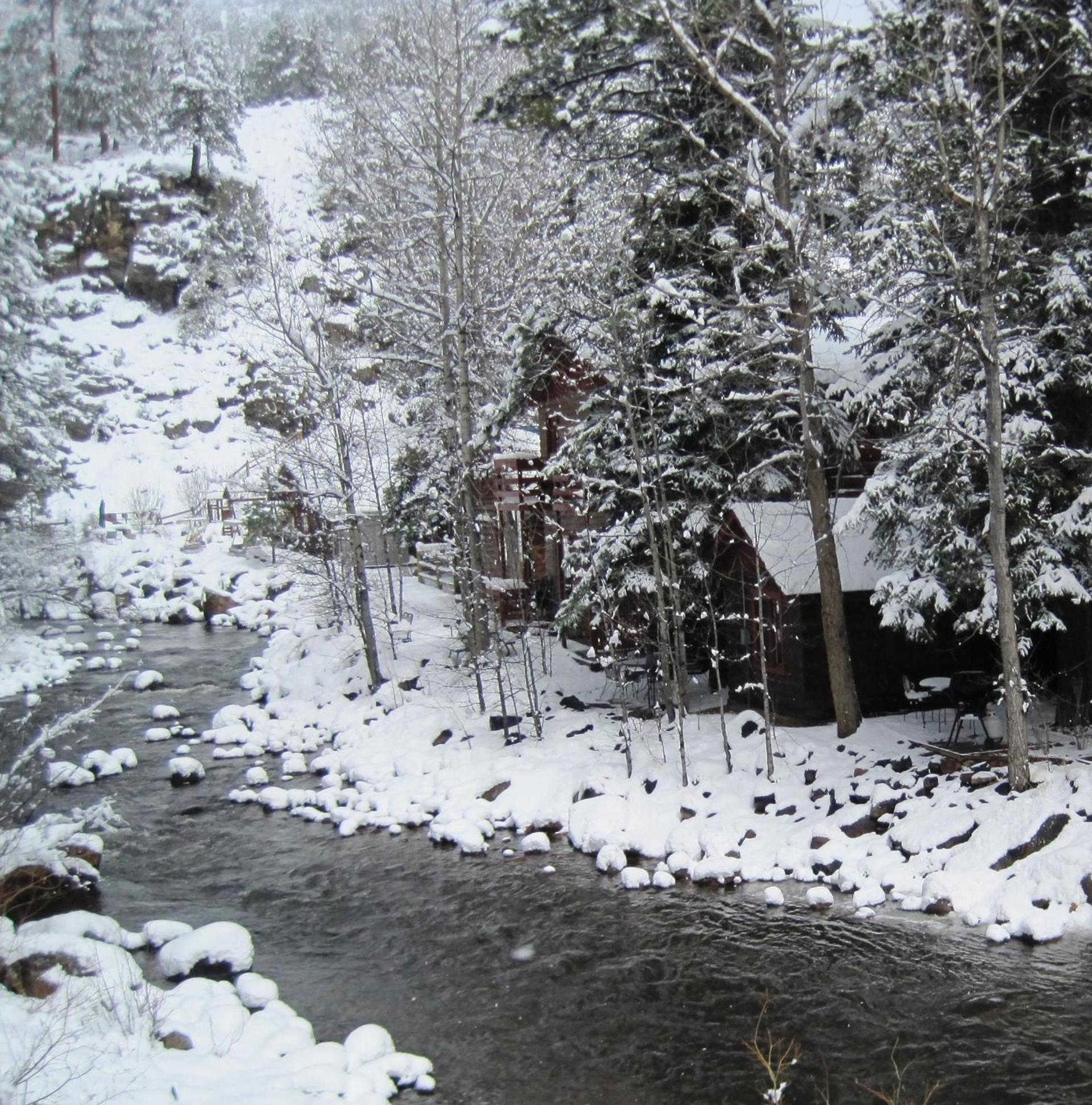 Swiftcurrent Lodge photo 27