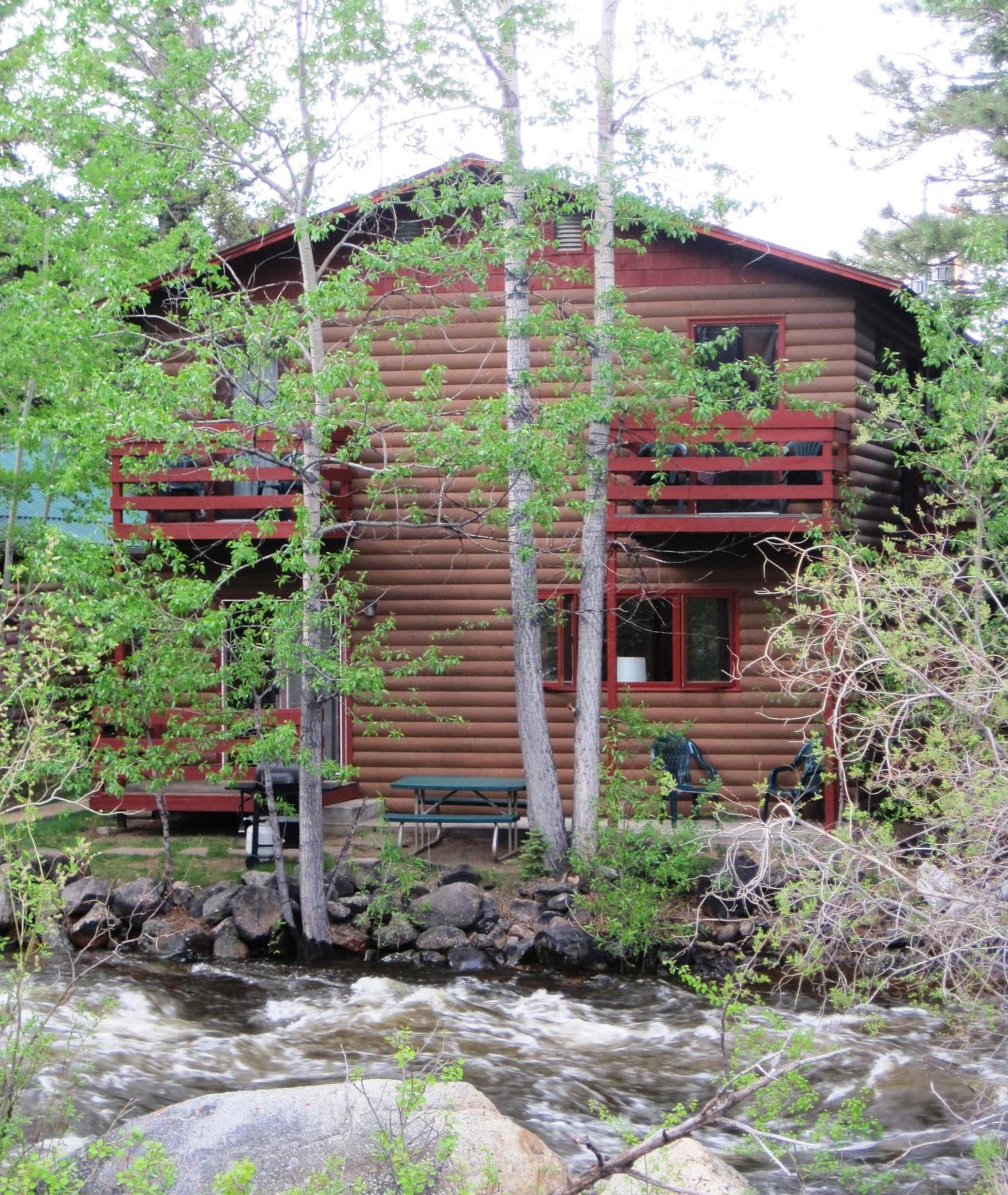 Swiftcurrent Lodge photo 1
