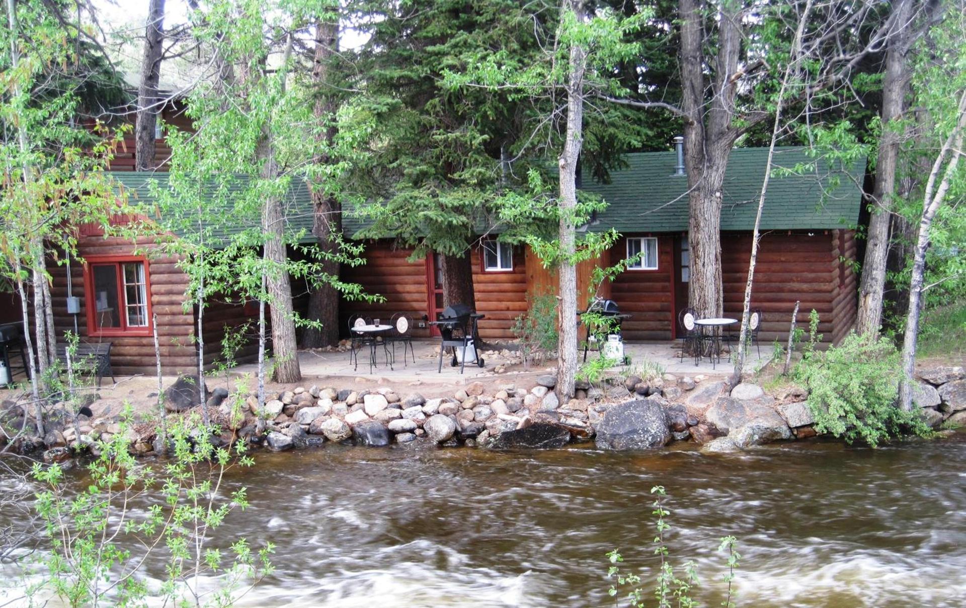 Swiftcurrent Lodge photo 9