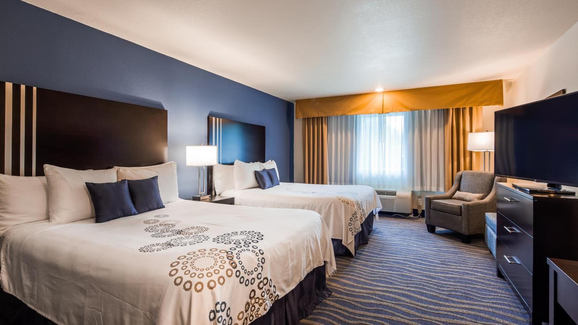 Best Western Plus Edmonds Harbor Inn photo 72