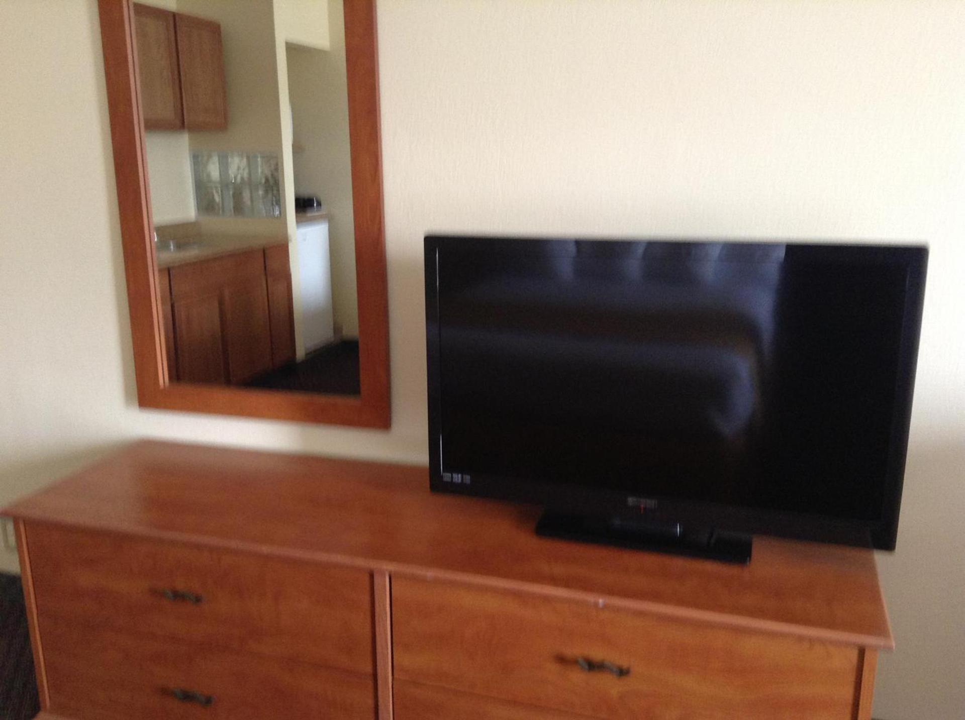 Best Inn & Suites photo 4