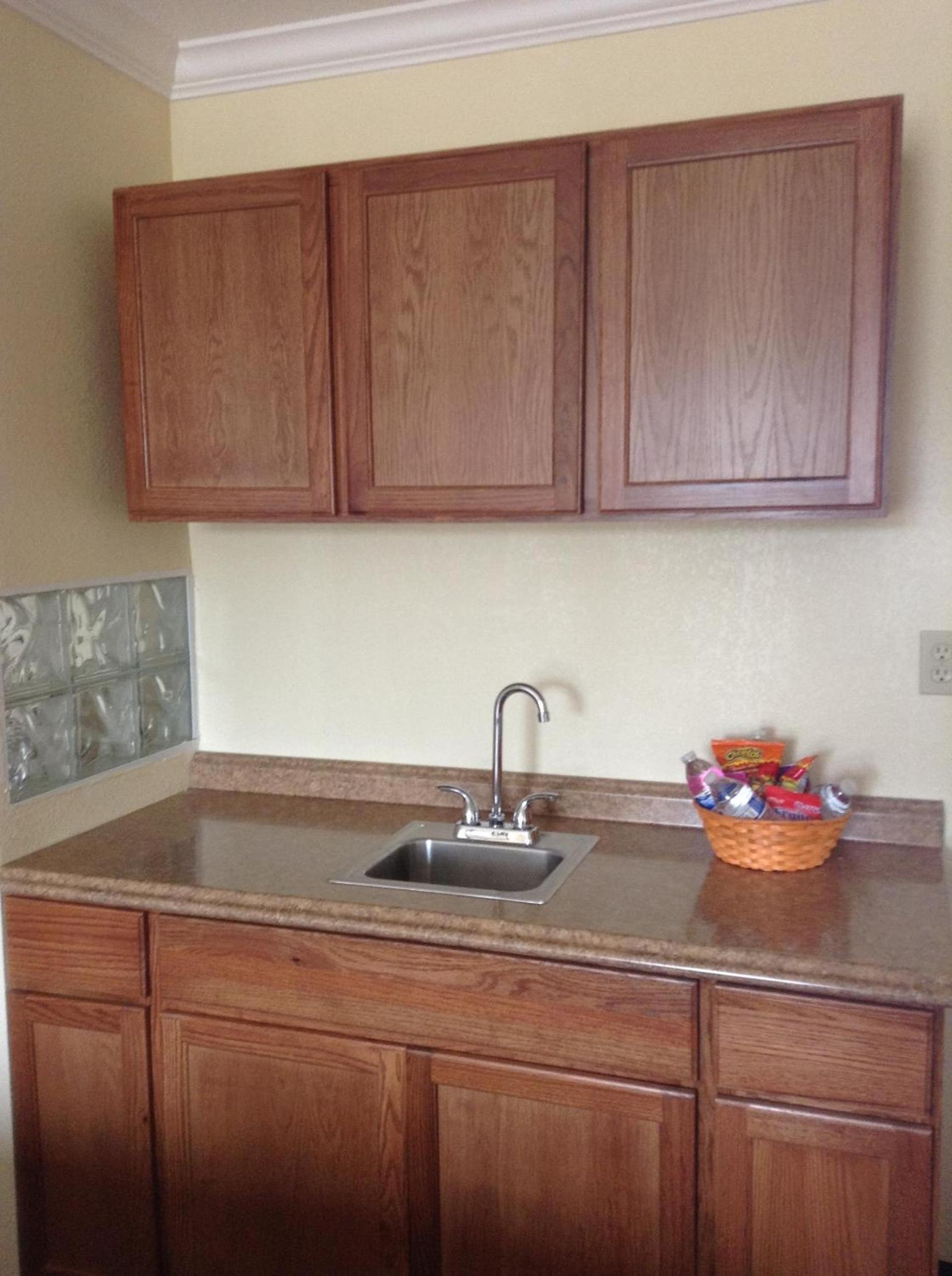 Best Inn & Suites photo 15