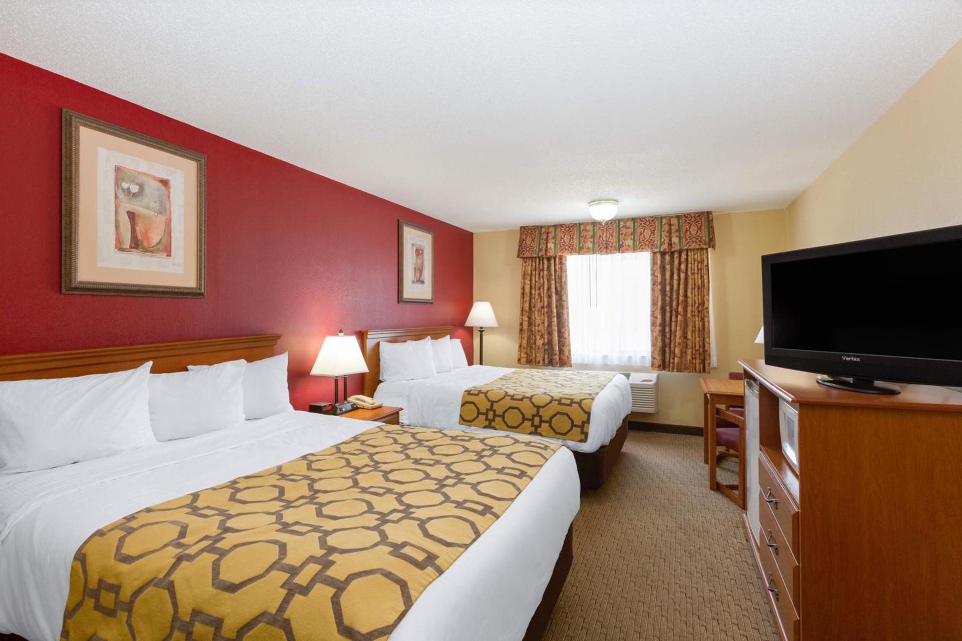 Baymont by Wyndham Fort Dodge photo 8