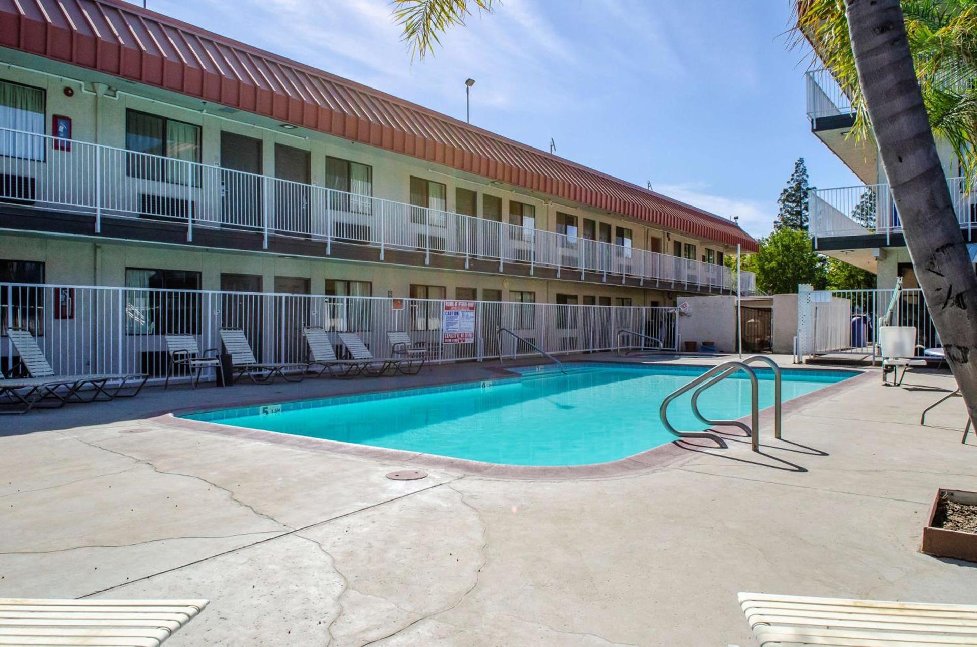 Studio 6-Fresno, CA - Extended Stay photo 6