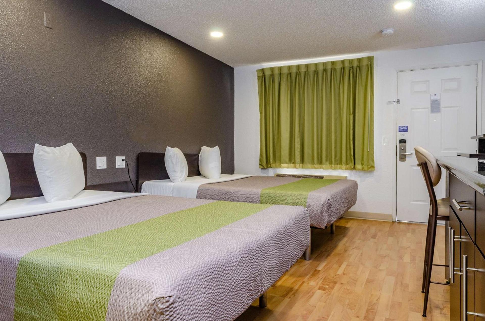 Studio 6-Fresno, CA - Extended Stay photo 17