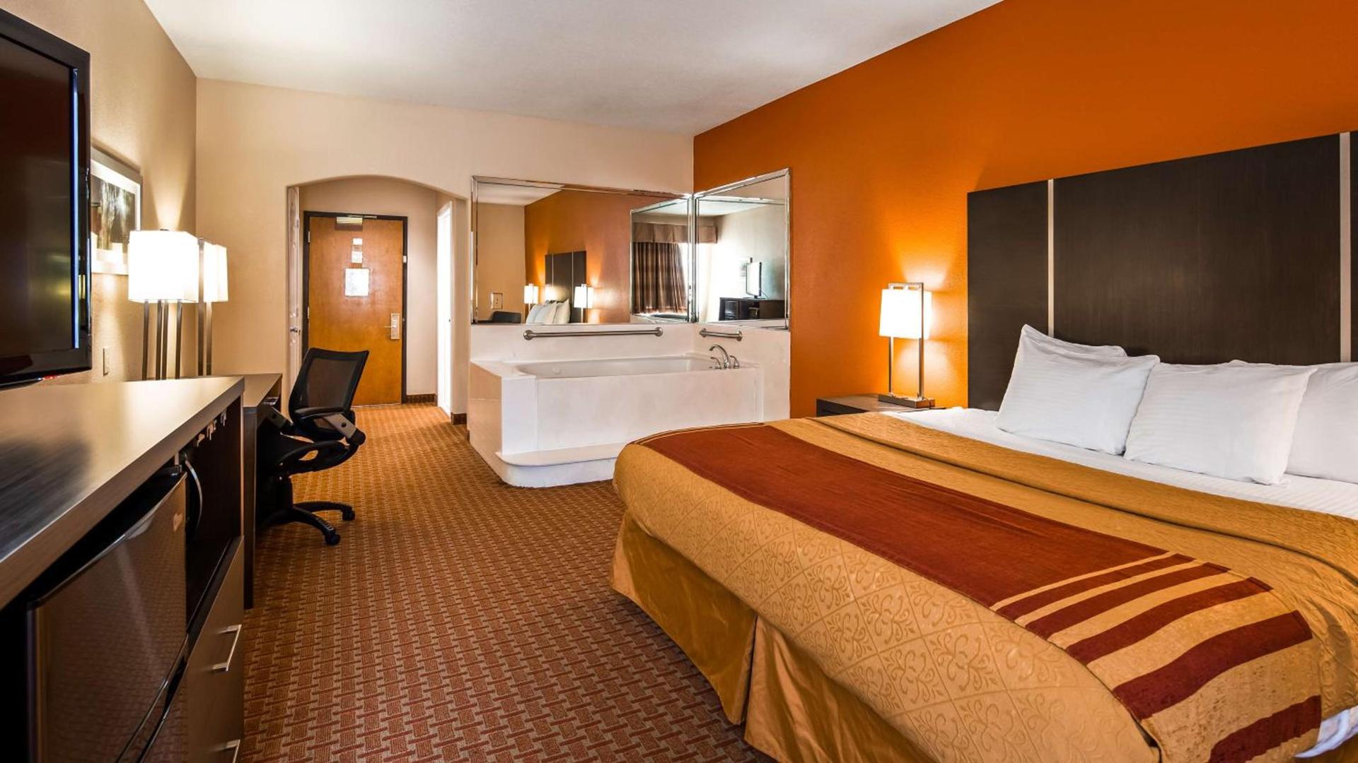 Best Western Plus North Houston Inn & Suites photo 5