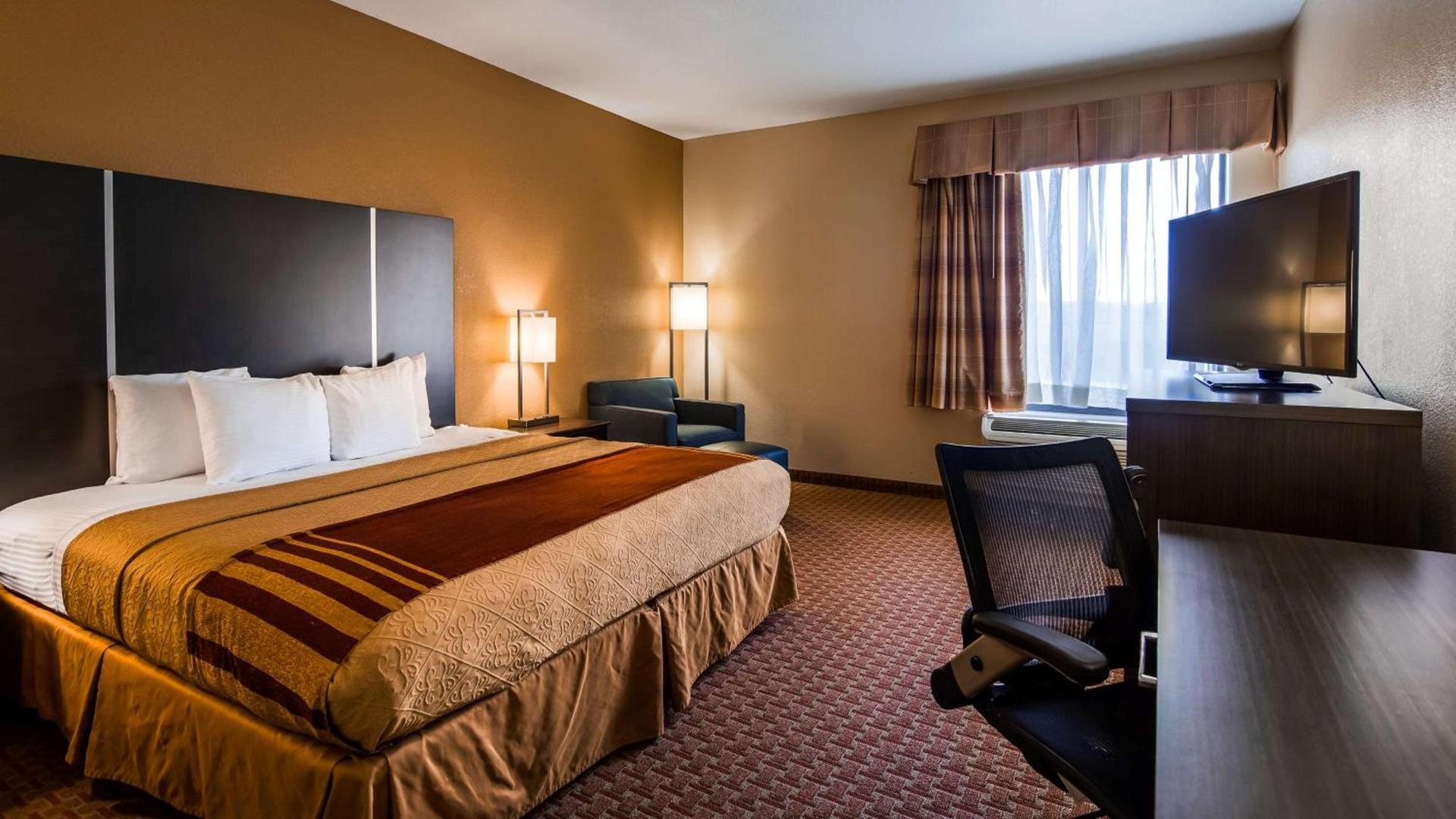 Best Western Plus North Houston Inn & Suites photo 14