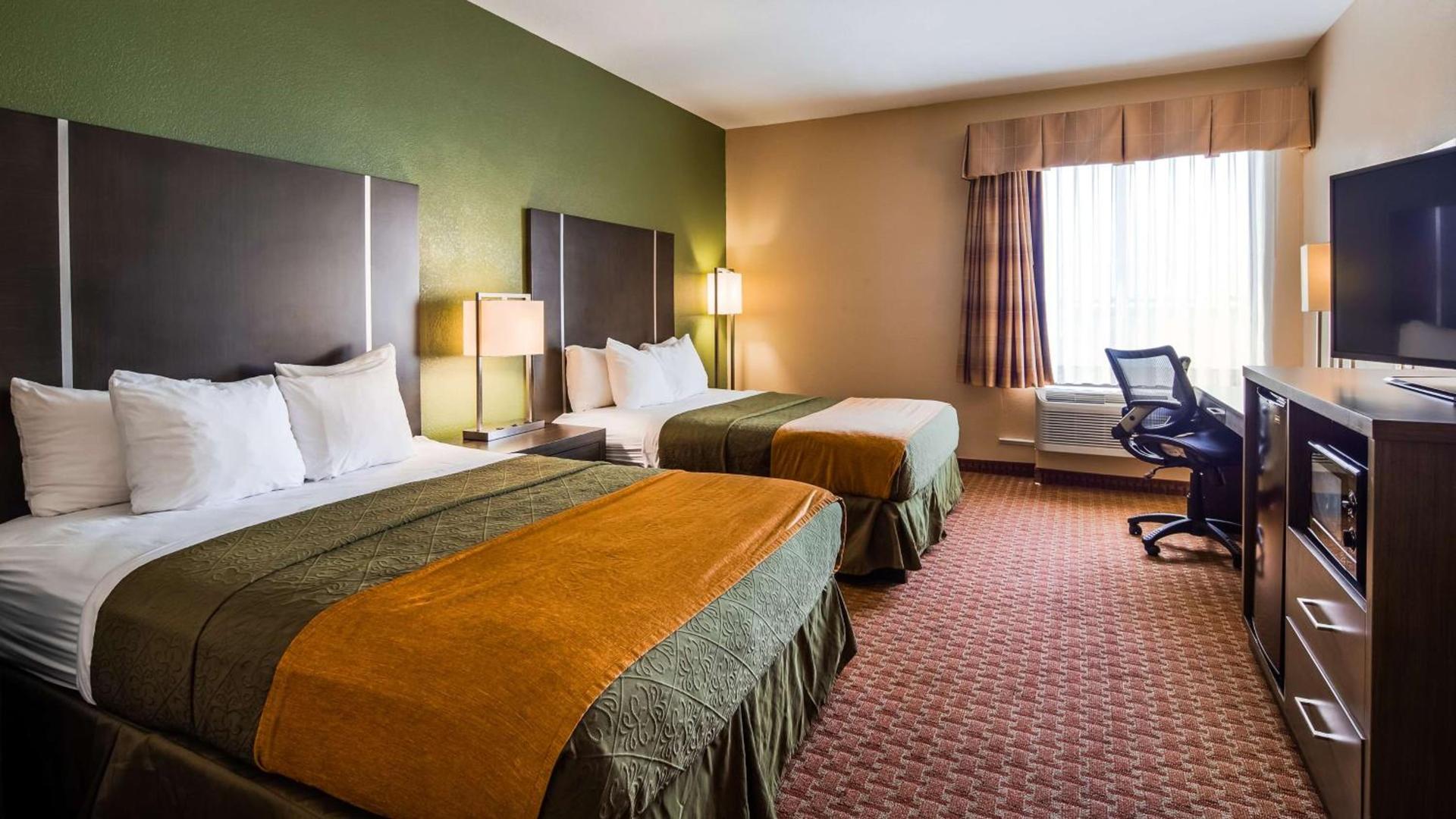Best Western Plus North Houston Inn & Suites photo 8