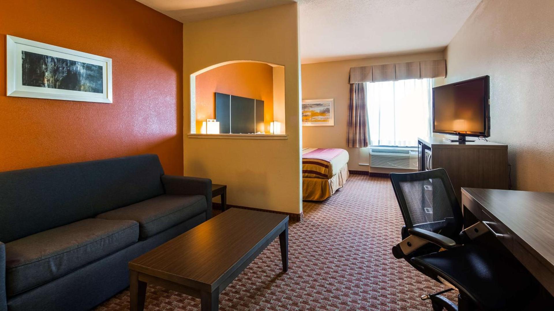 Best Western Plus North Houston Inn & Suites photo 15