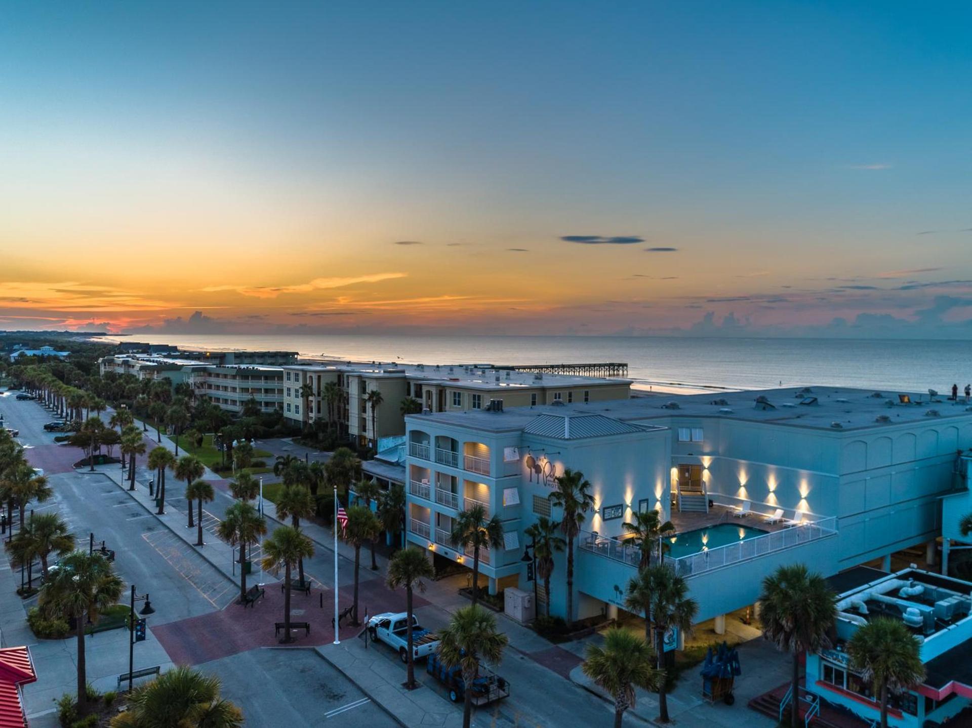 The Palms Oceanfront Hotel photo 13