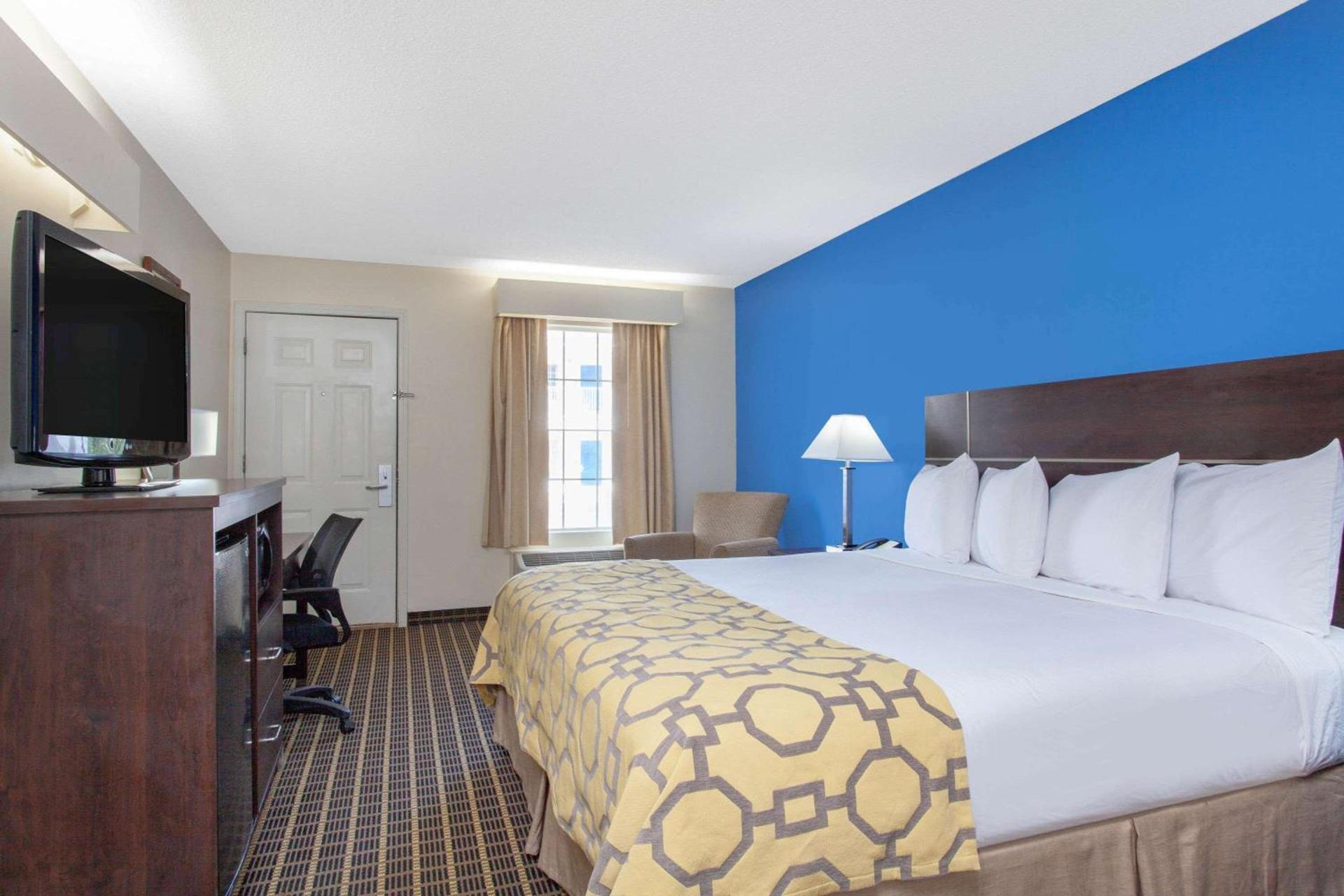 Baymont by Wyndham Greenwood photo 13