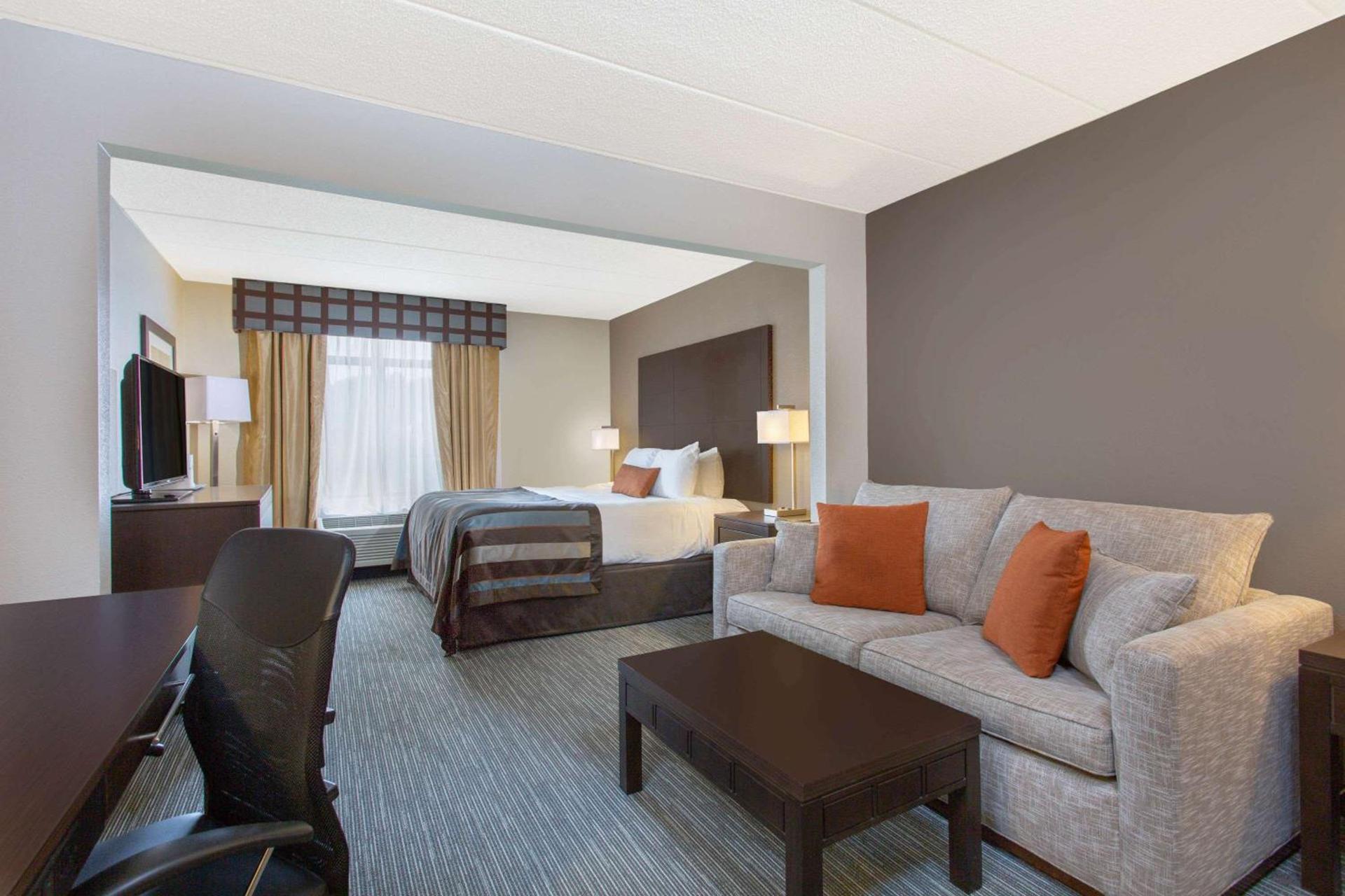 Spark by Hilton Mechanicsburg photo 9