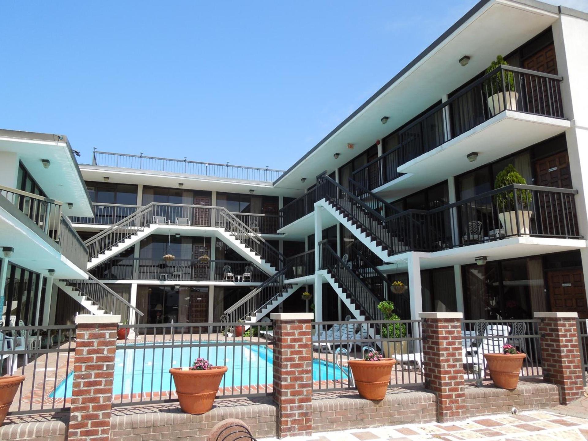 Alamar Resort Inn photo 1