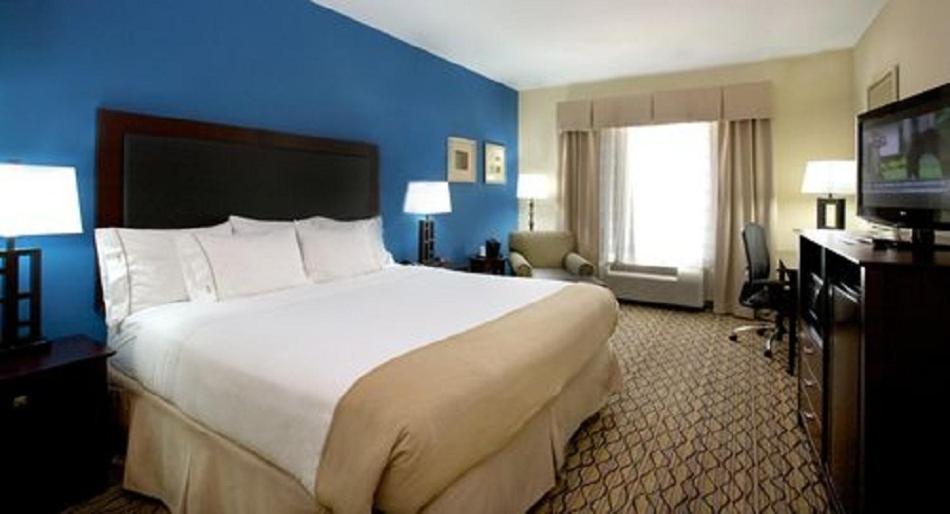 Holiday Inn Express and Suites Bossier City Louisiana Downs by IHG photo 8