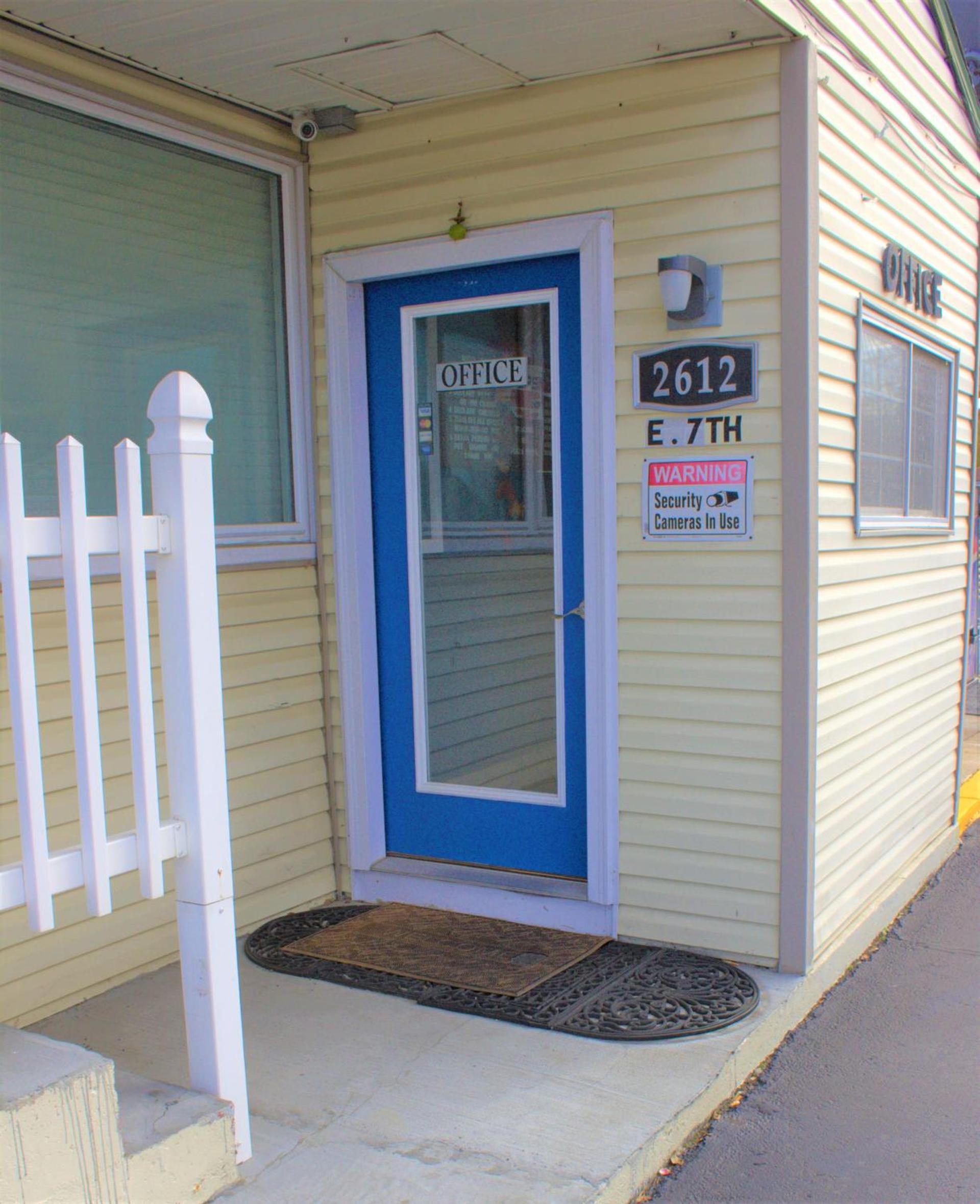Plaza Motel photo 9