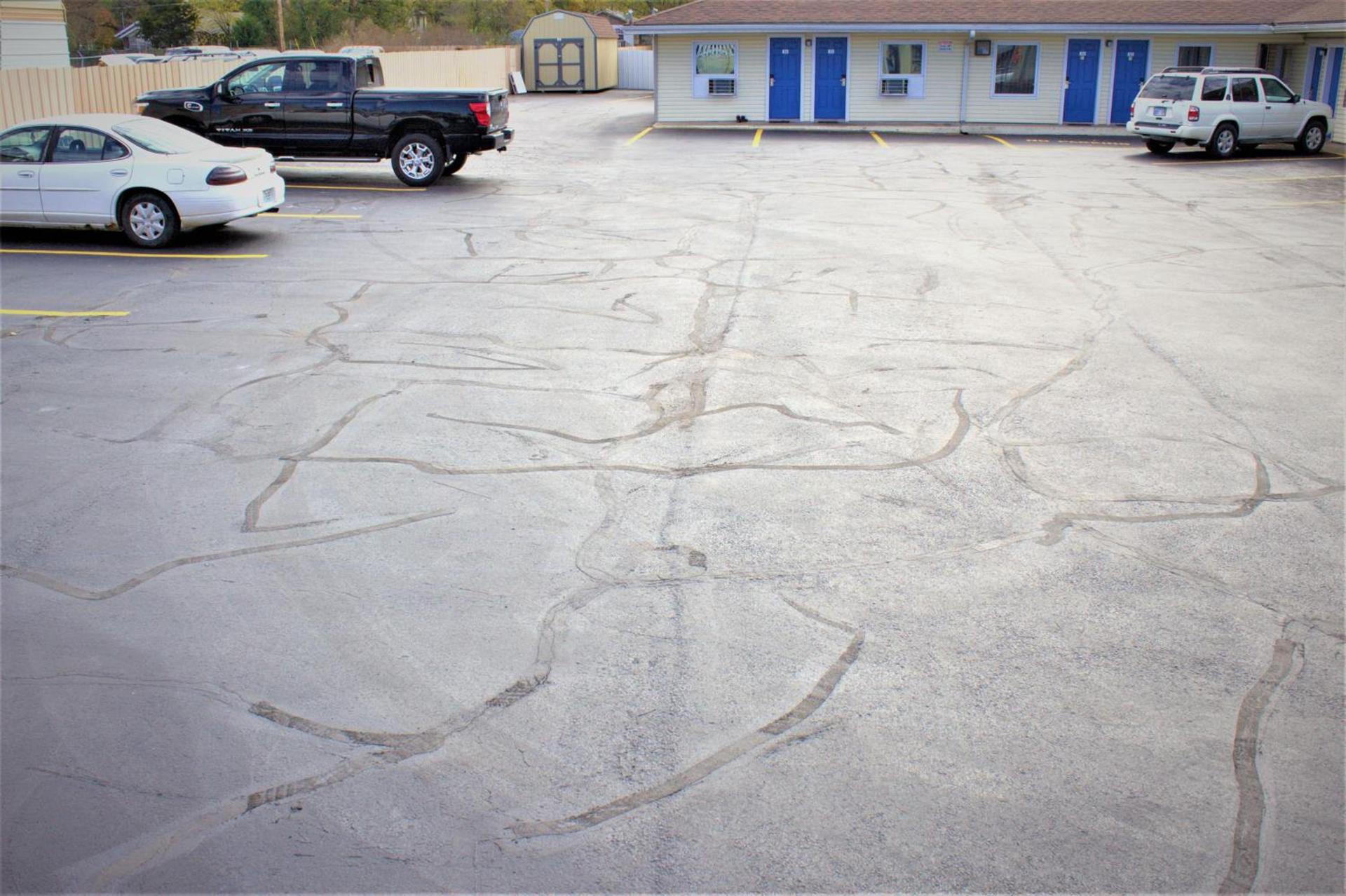Plaza Motel photo 21