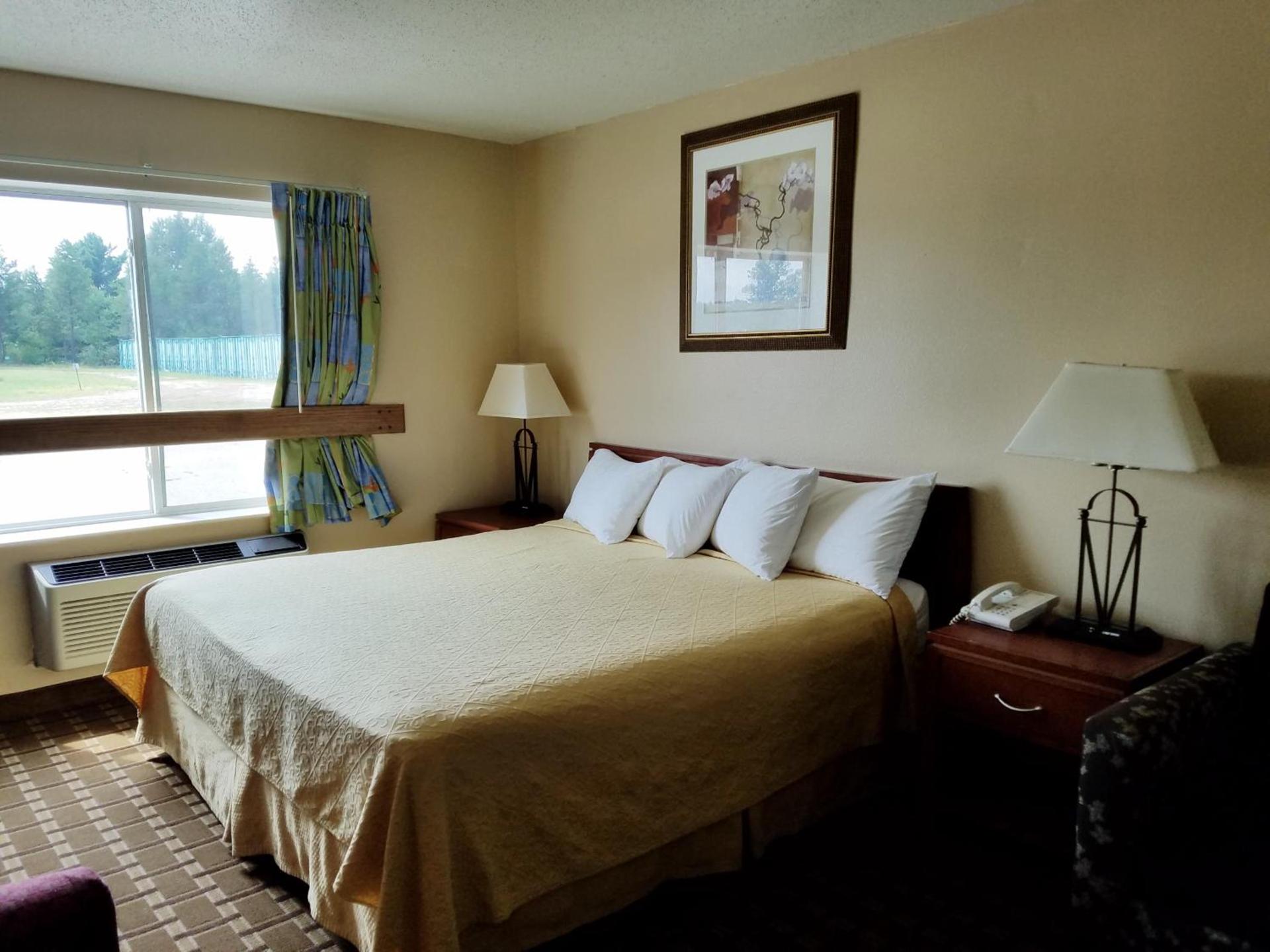 Inn of the Pines photo 14